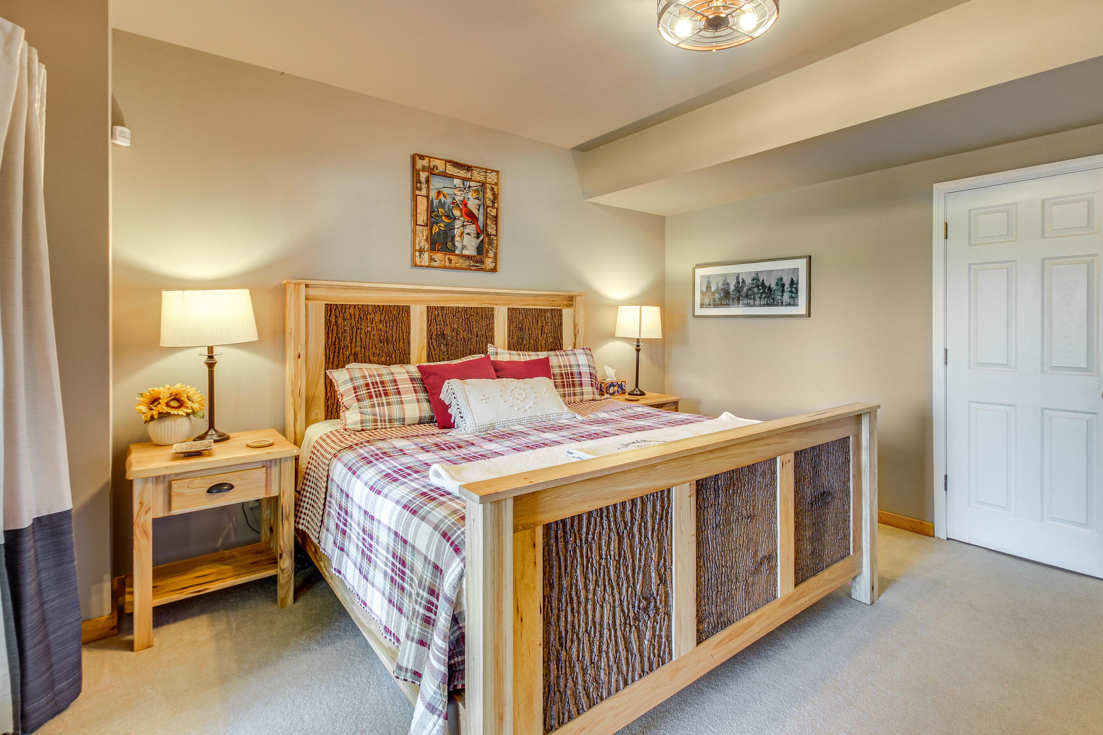 Bedroom 3 | Lower Level | King Bed | Smart TV
