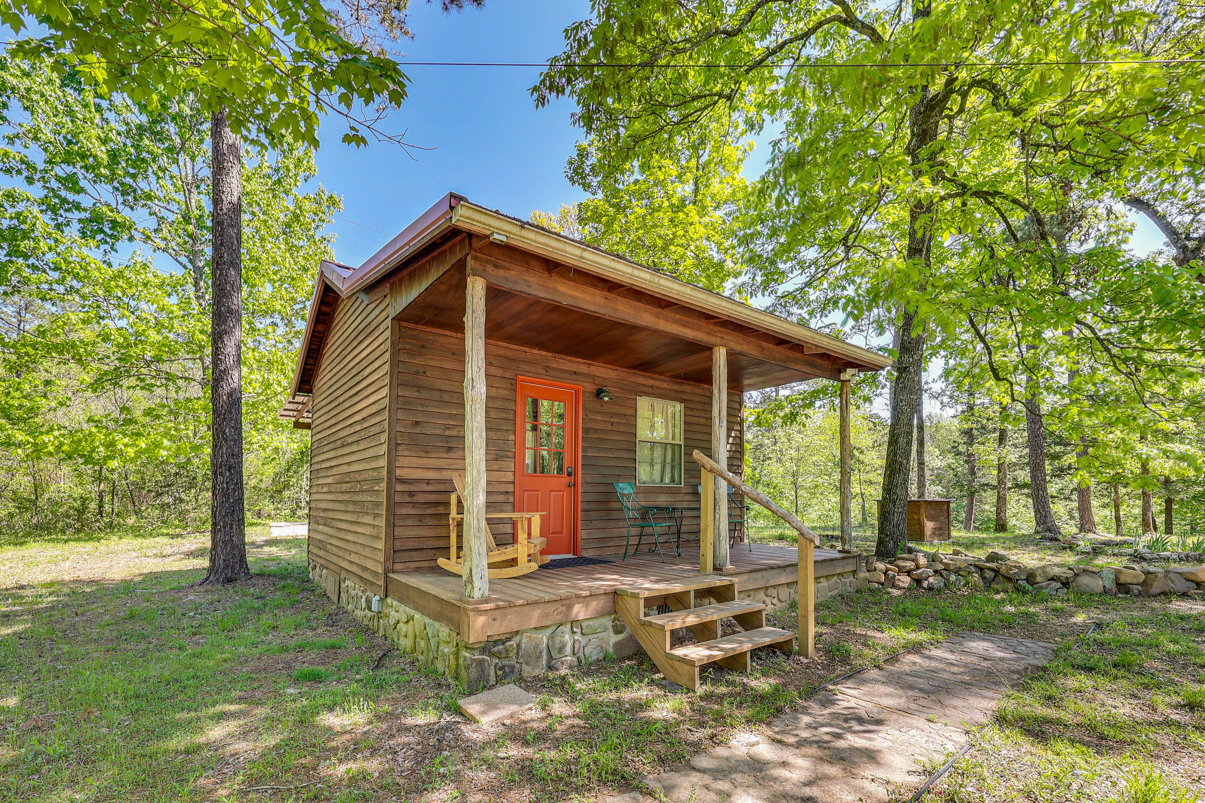 Cabin + Bunkhouse Exteriors | Decks | Forest Views