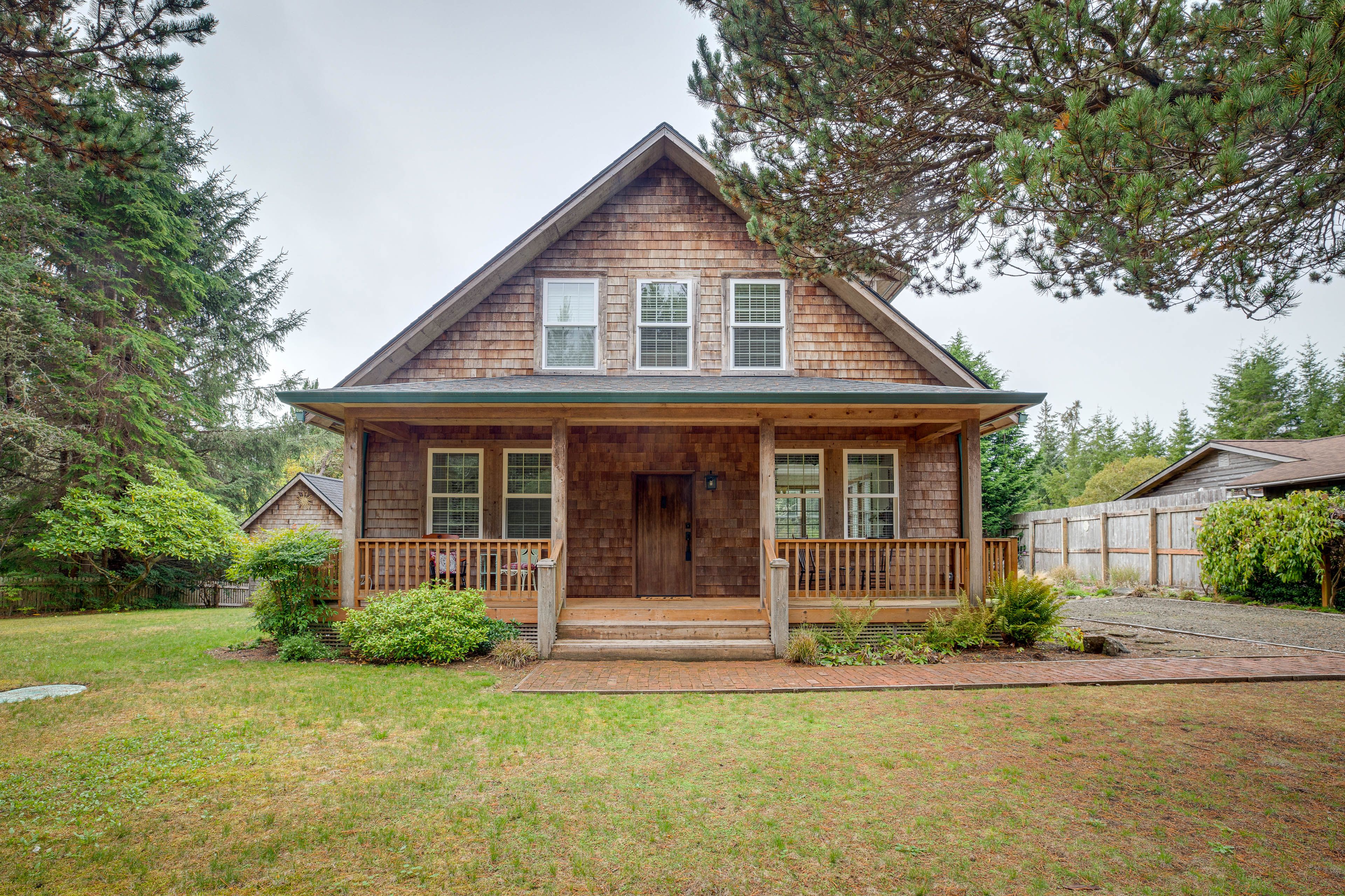 Oysterville Vacation Rental | 2BR | 1.5BA | Stairs Required | 1,200 Sq Ft