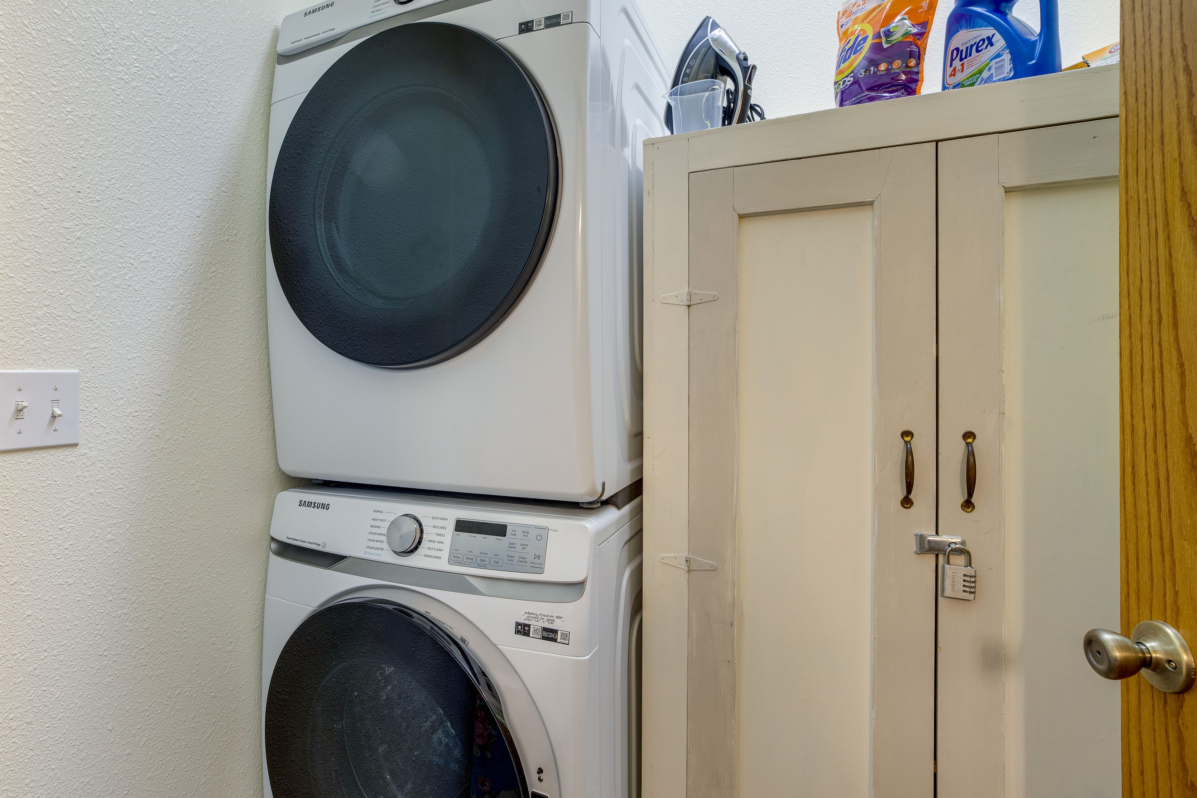 Laundry Room | Access From Half Bathroom | Linens Provided