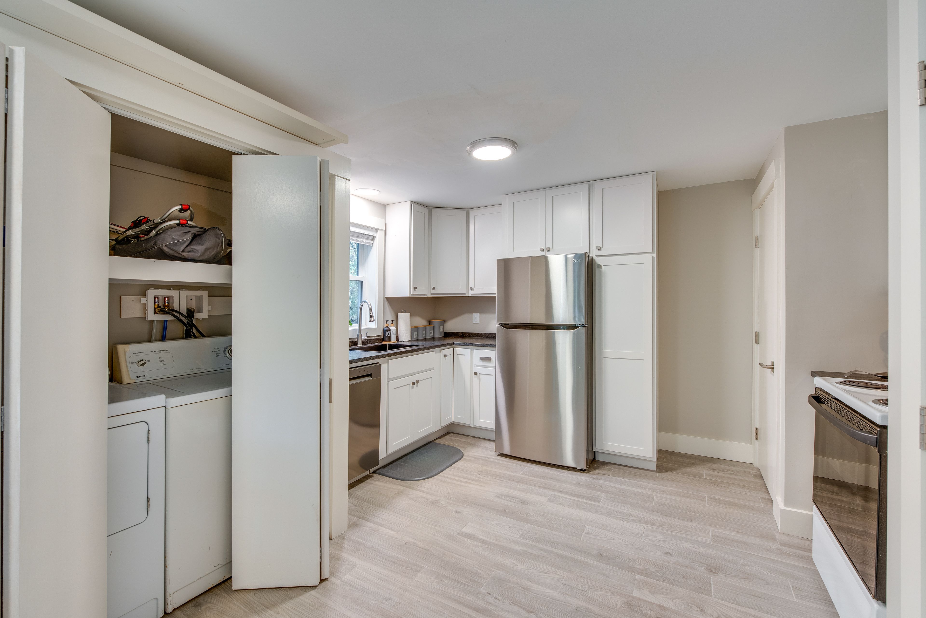 Laundry Area | Washer/Dryer | Iron/Board | Trash Bags/Paper Towels