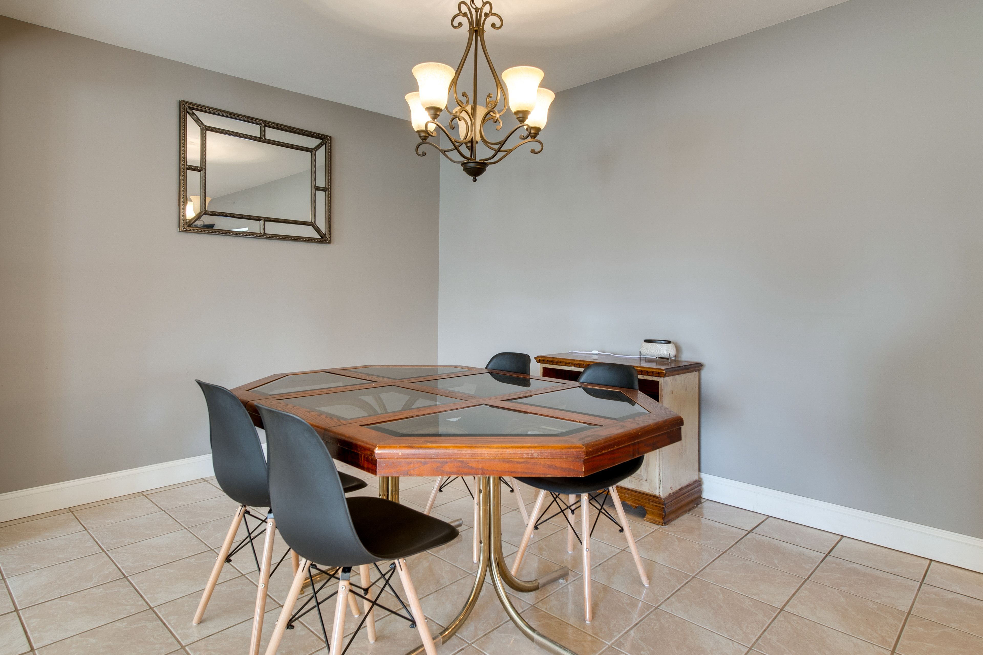 Dining Room | Dishware & Flatware Provided