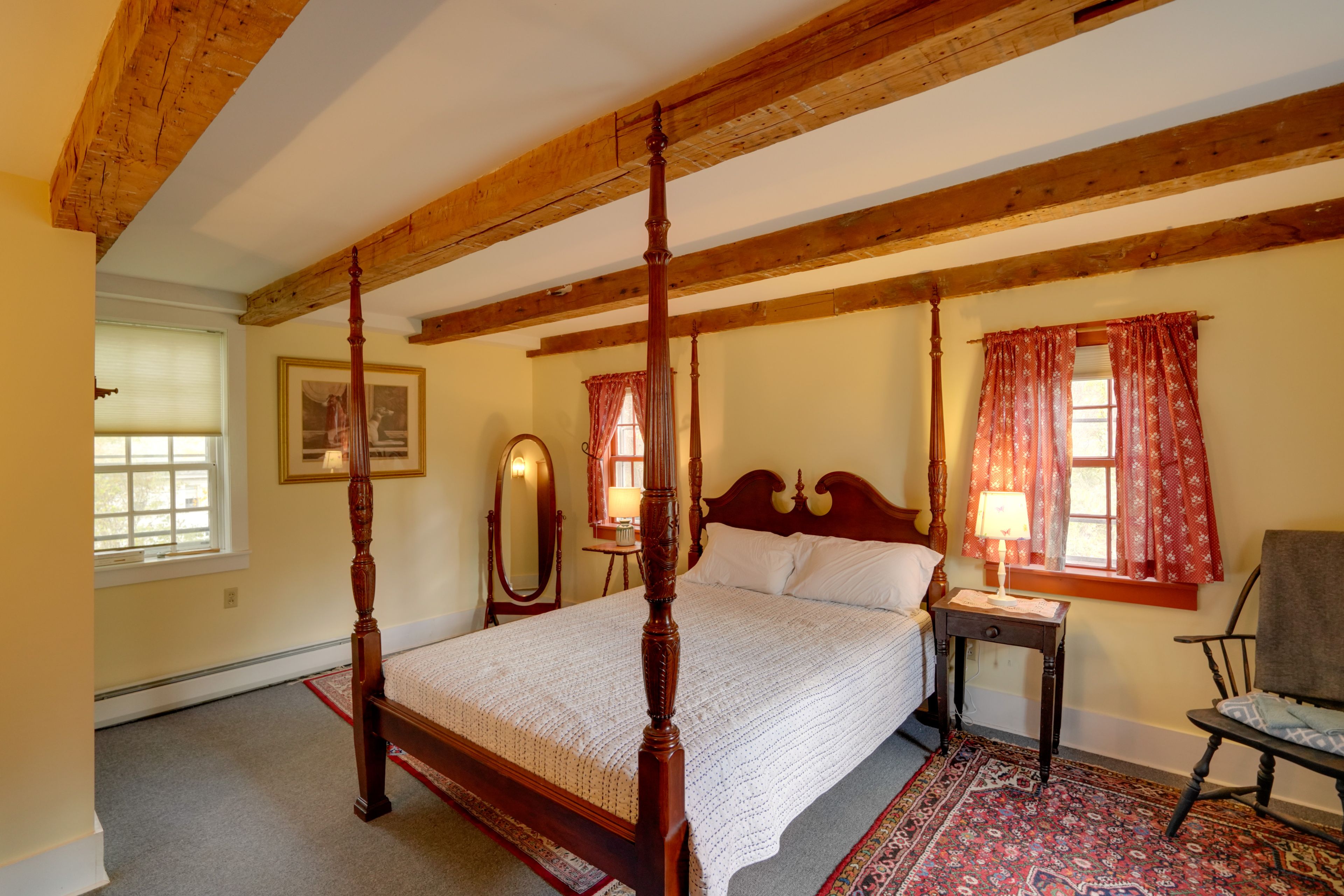 Bedroom 2 | Queen Bed | 1st Floor