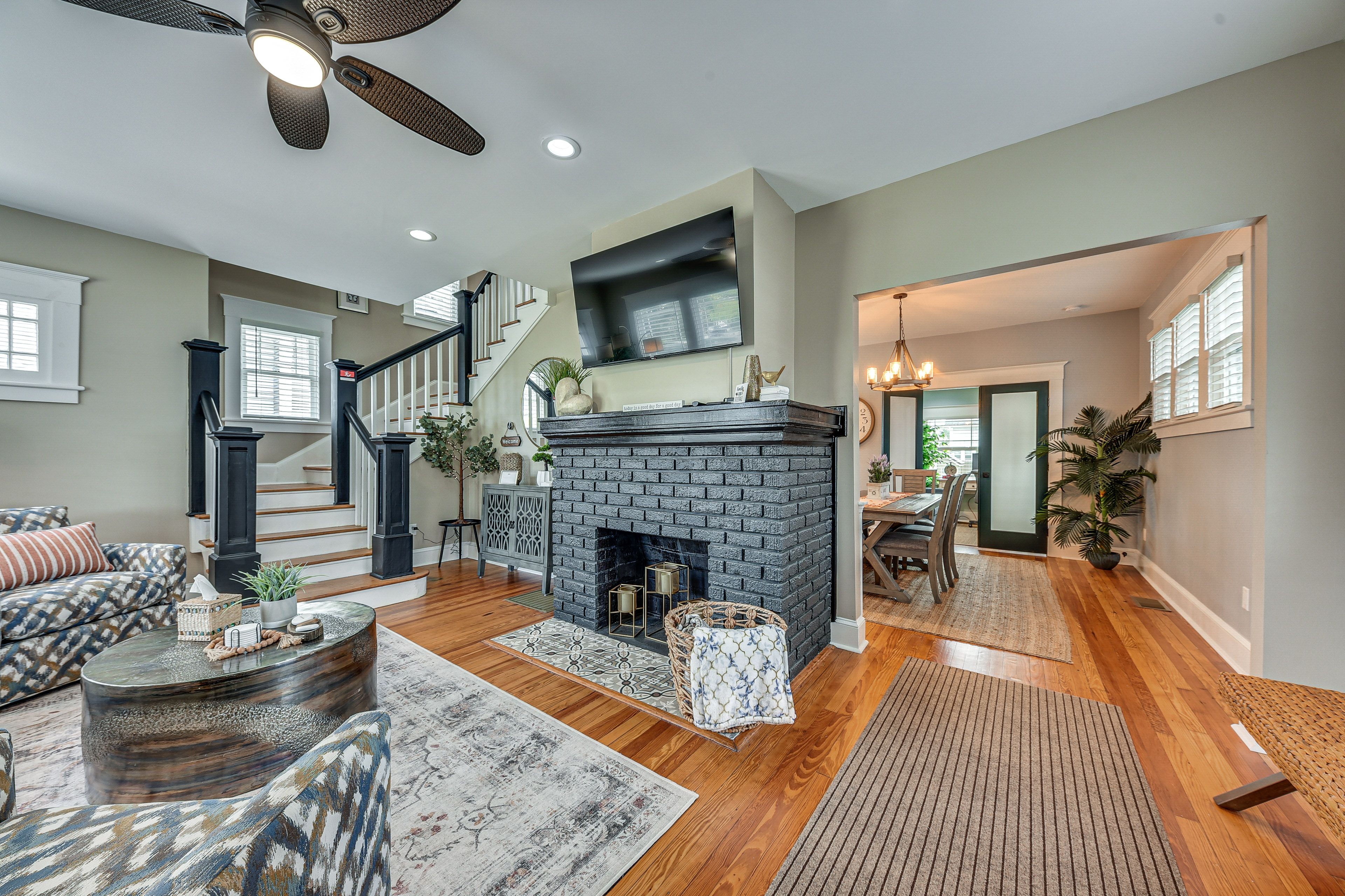 Jacksonville Vacation Rental | 3BR | 2BA | 1,400 Sq Ft | Stairs Required