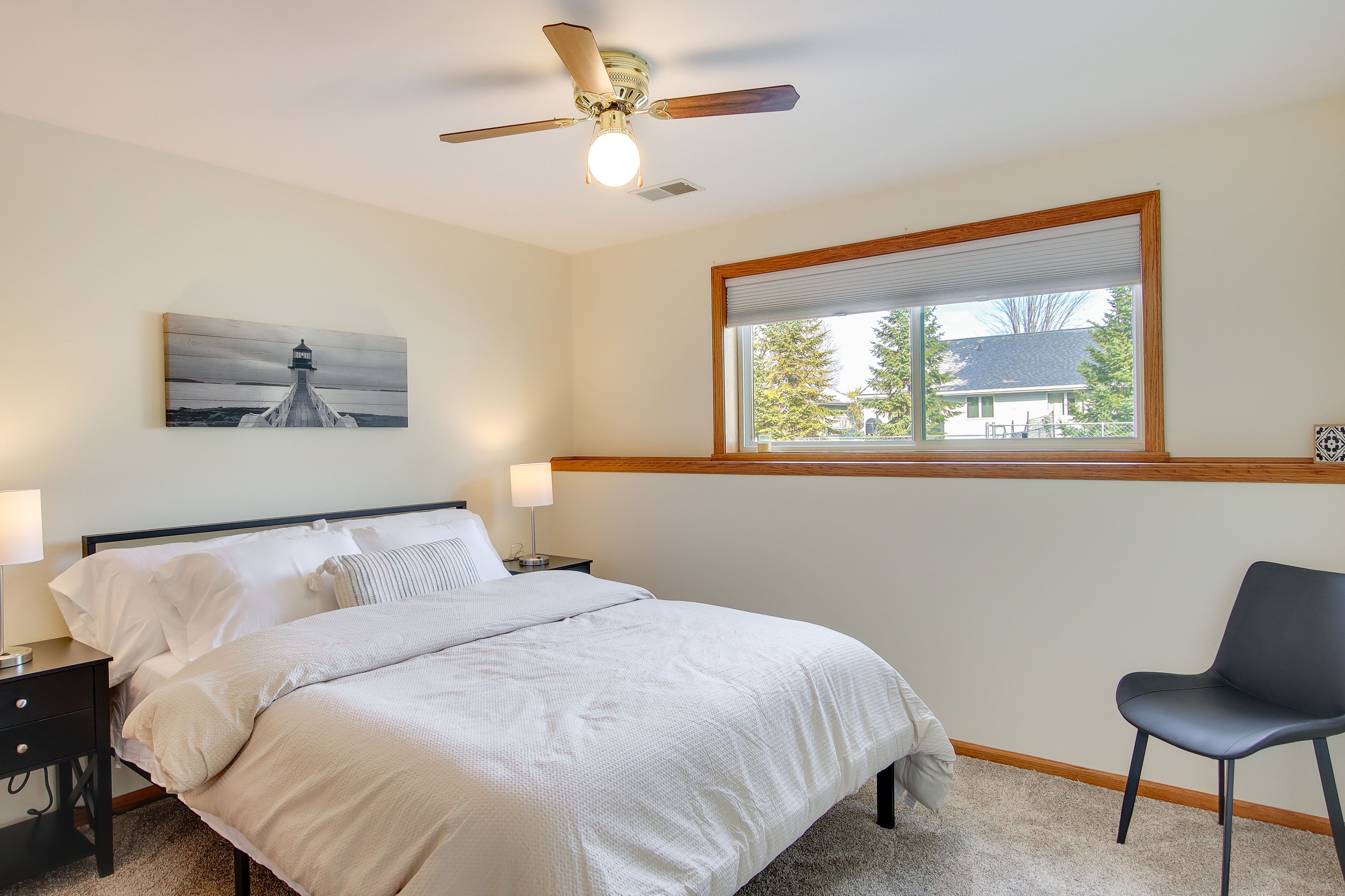 Bedroom 3 | Queen Bed