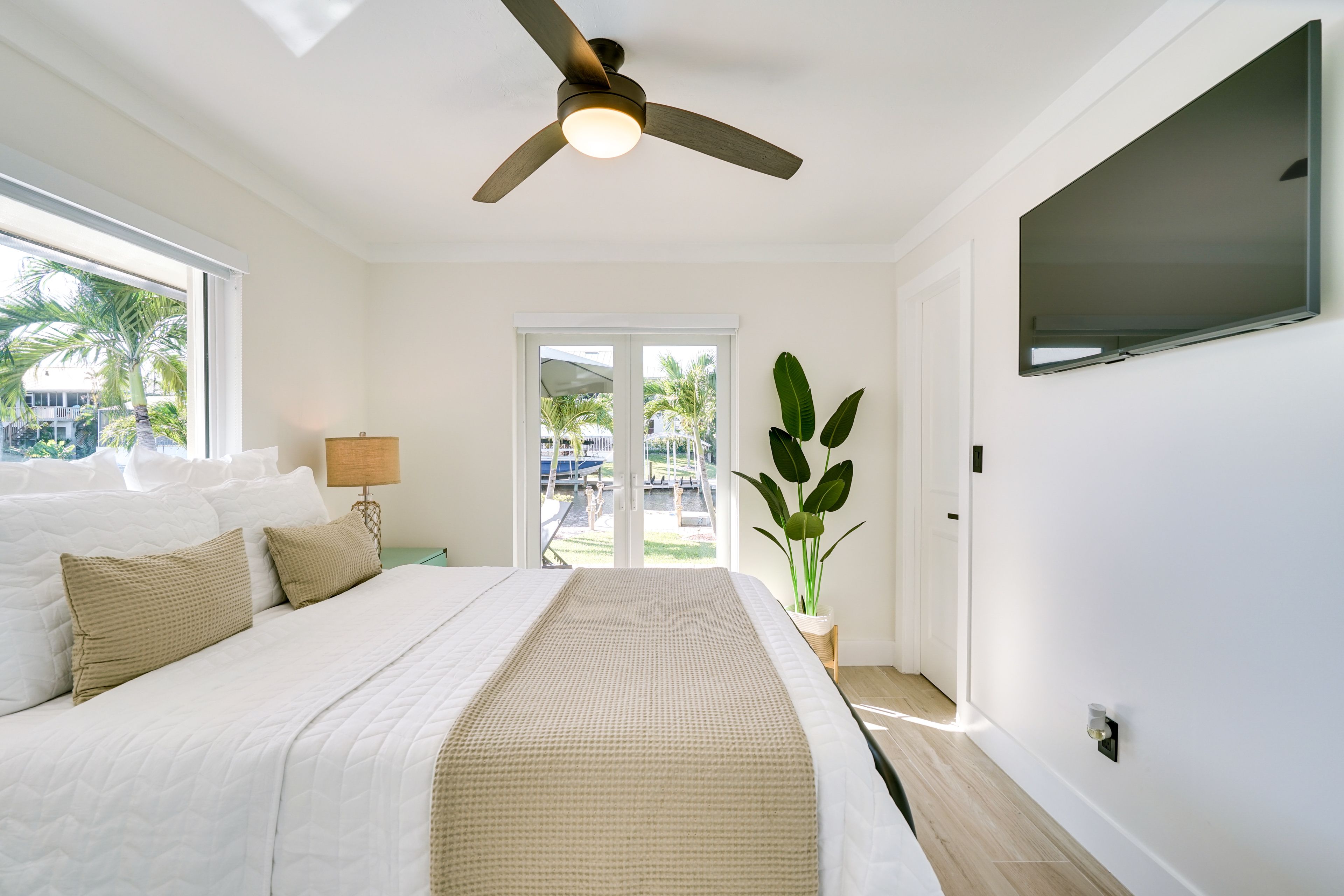 Bedroom 2 | Queen Bed | Linens Provided