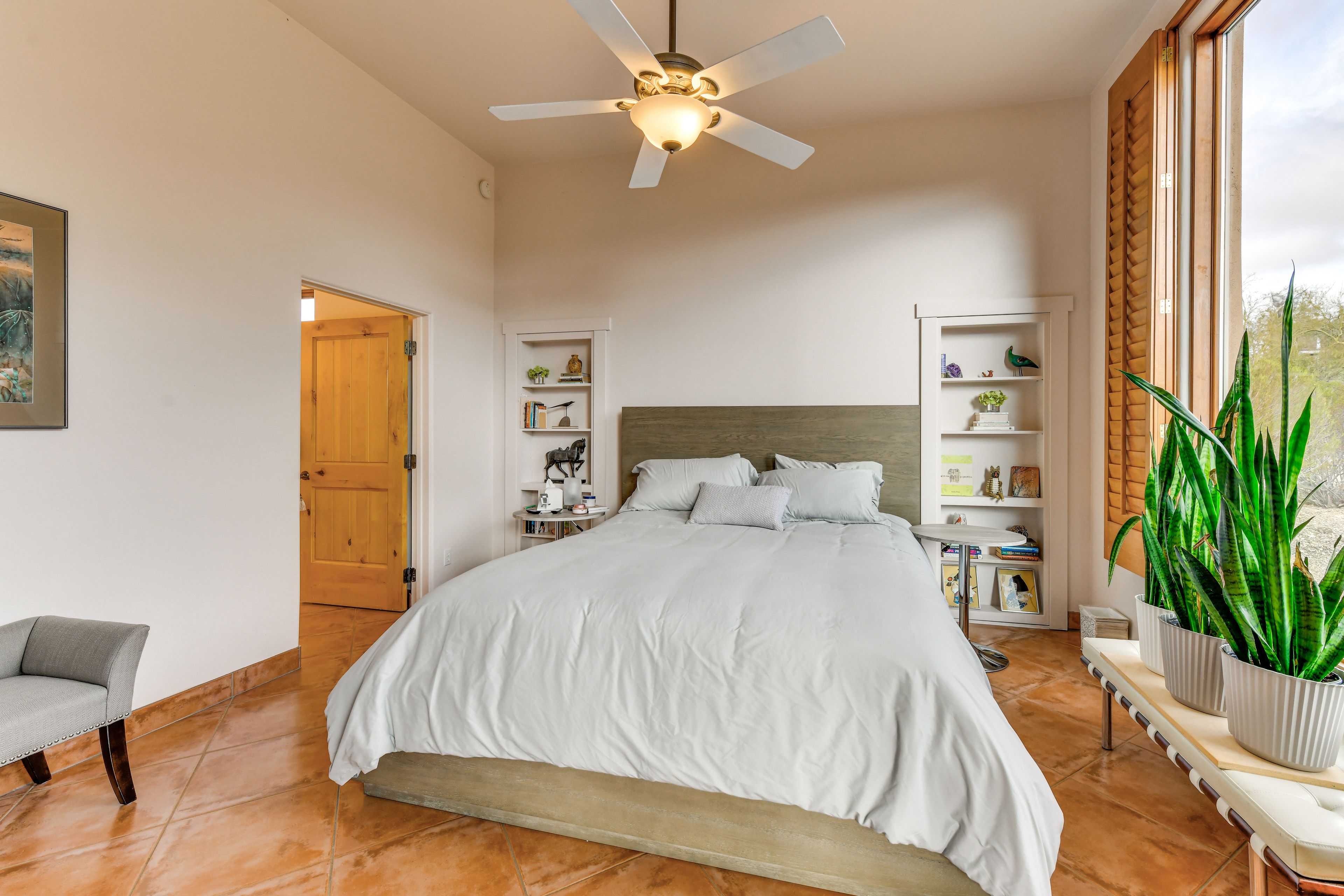 Bedroom 1 | California King Bed