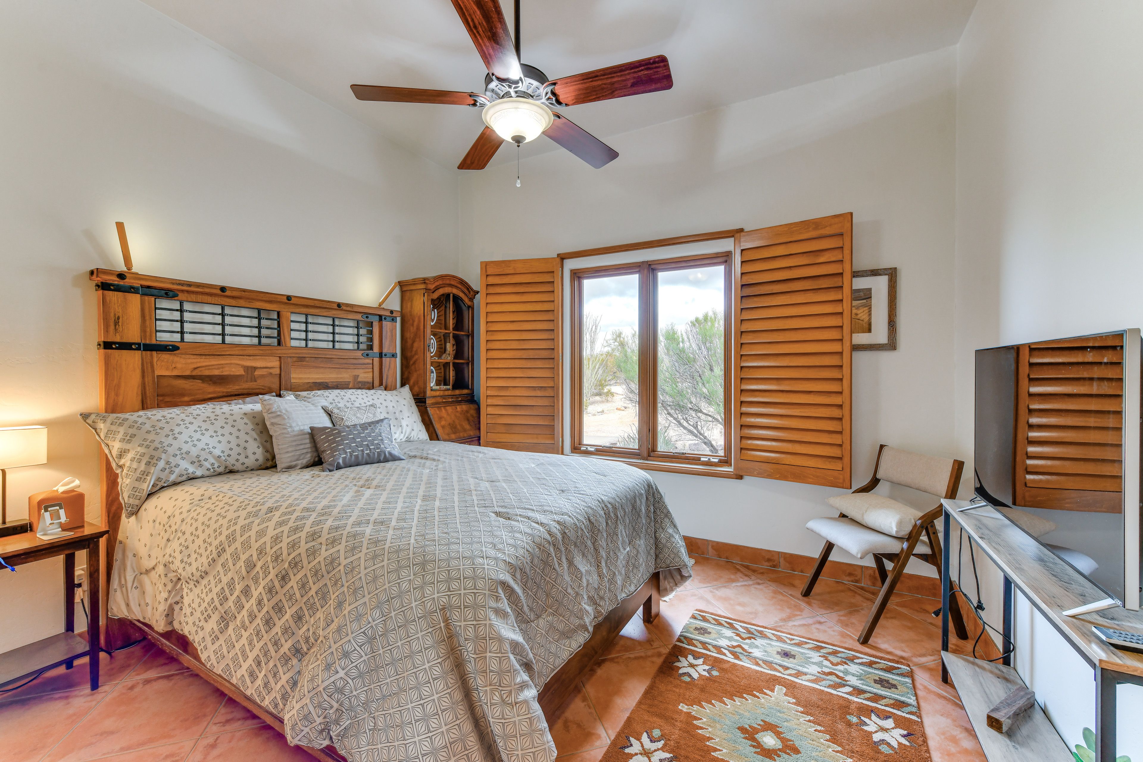 Bedroom 2 | Queen Bed | Flat-Screen TV