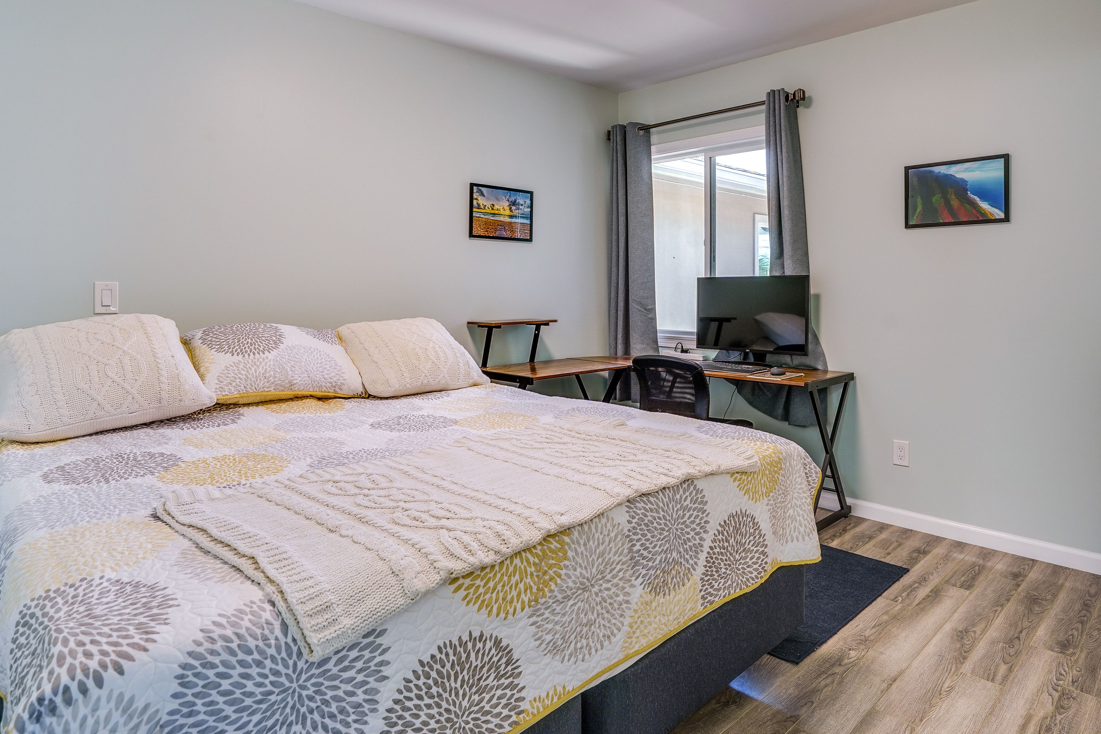 Bedroom 1 | King Bed