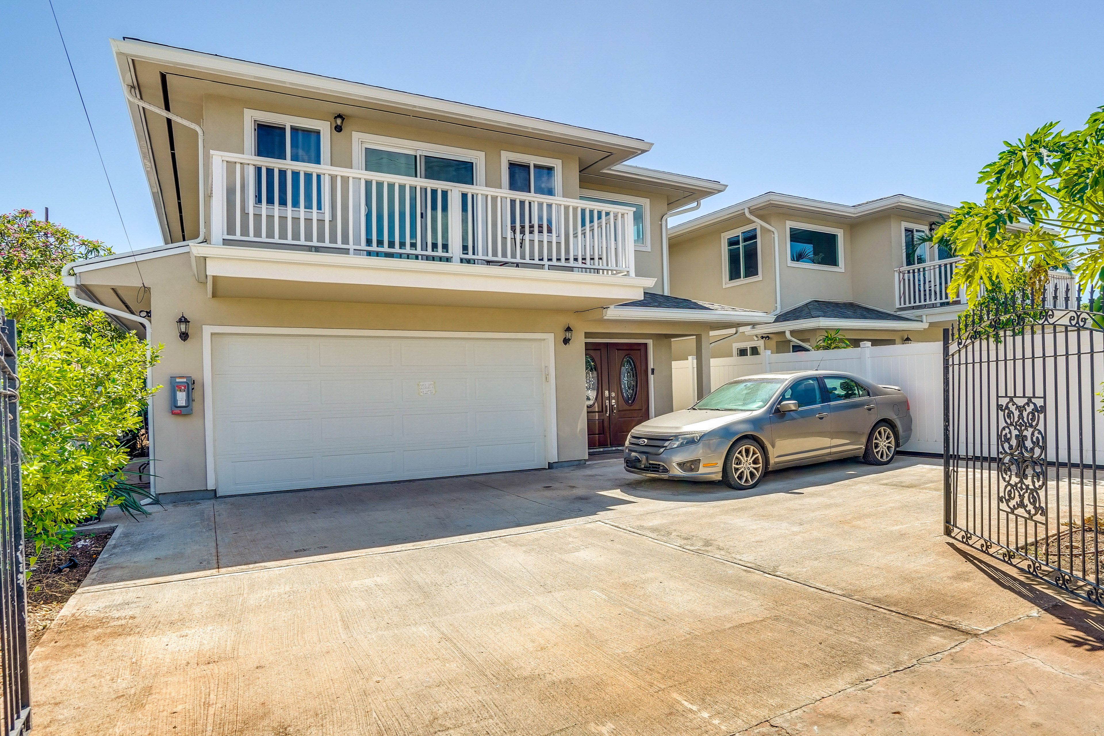 Shared Parking | Garage (2 Vehicles) | Driveway (2 Vehicles) | Street Parking