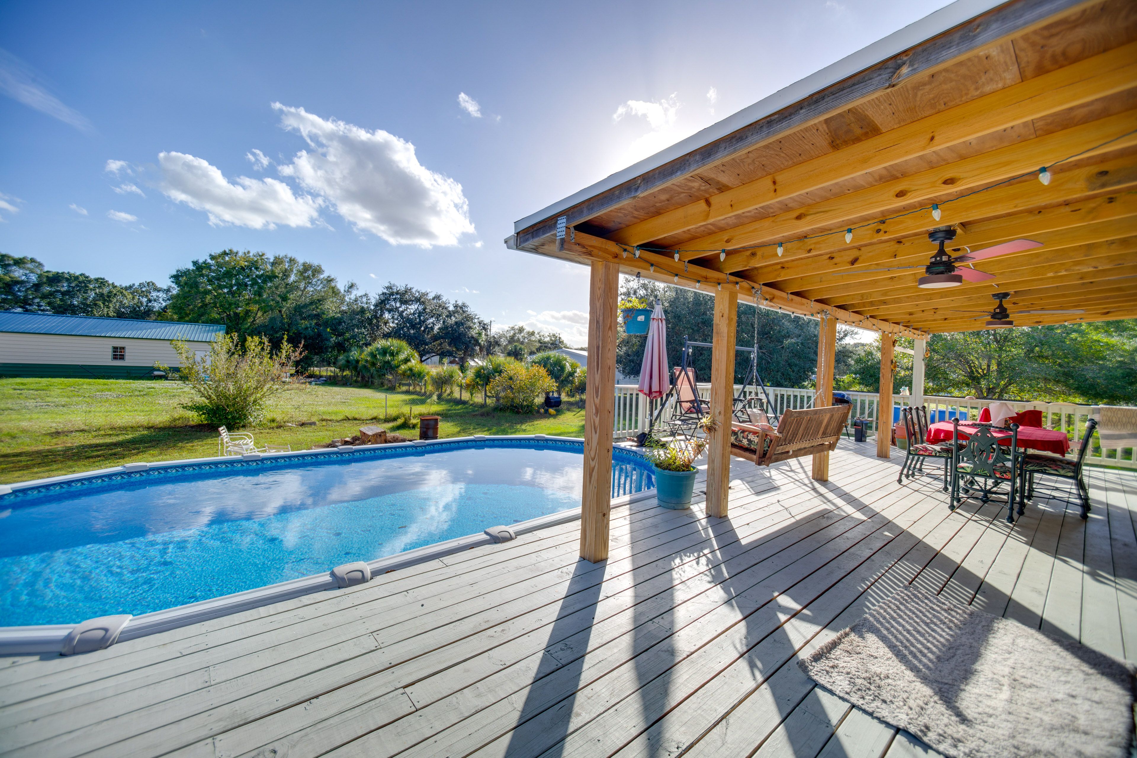Moore Haven Vacation Rental | 3BR | 2BA | 1,240 Sq Ft | Stairs Required to Enter