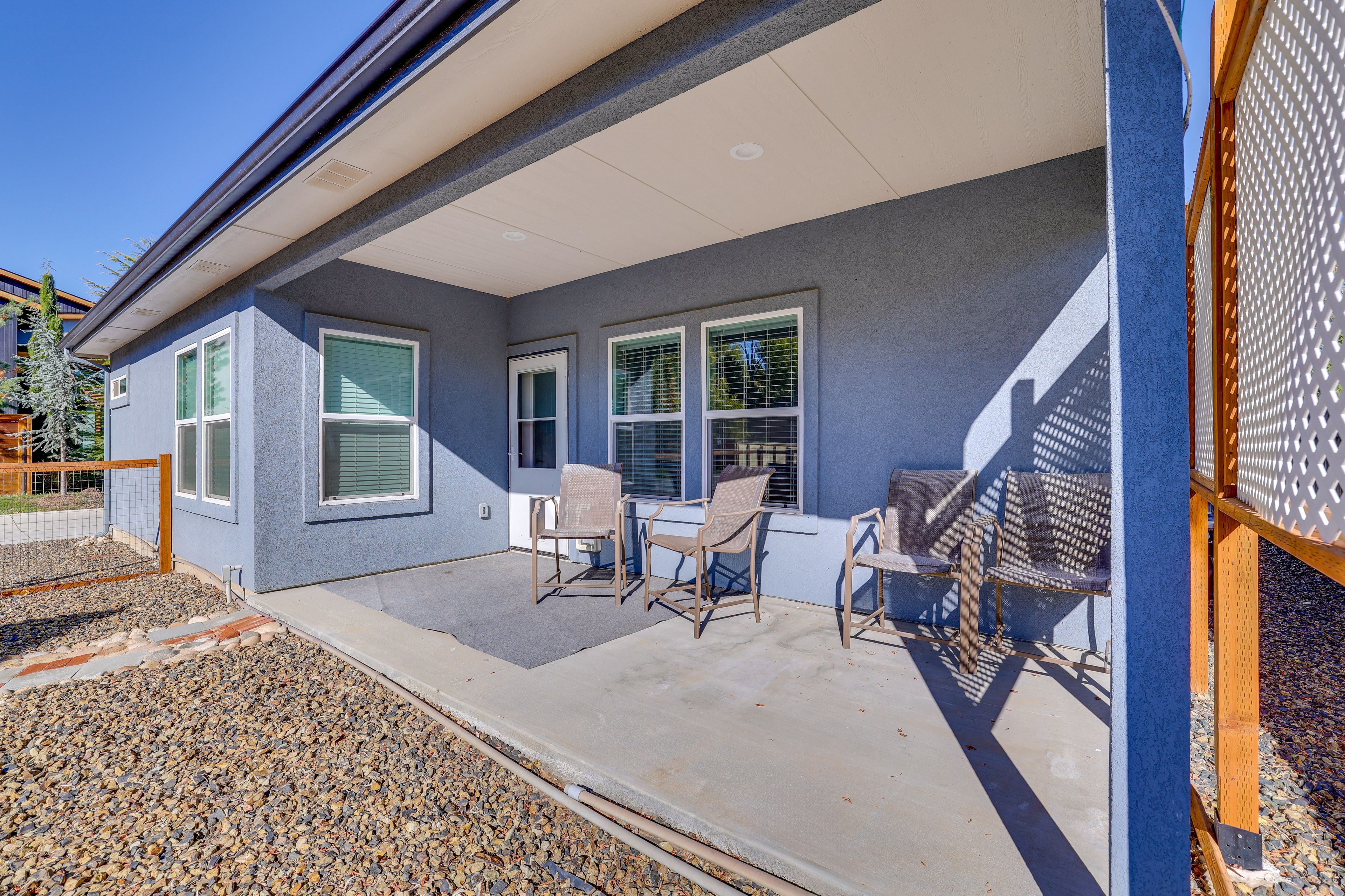 Outdoor Space | Covered Back Patio w/ Seating