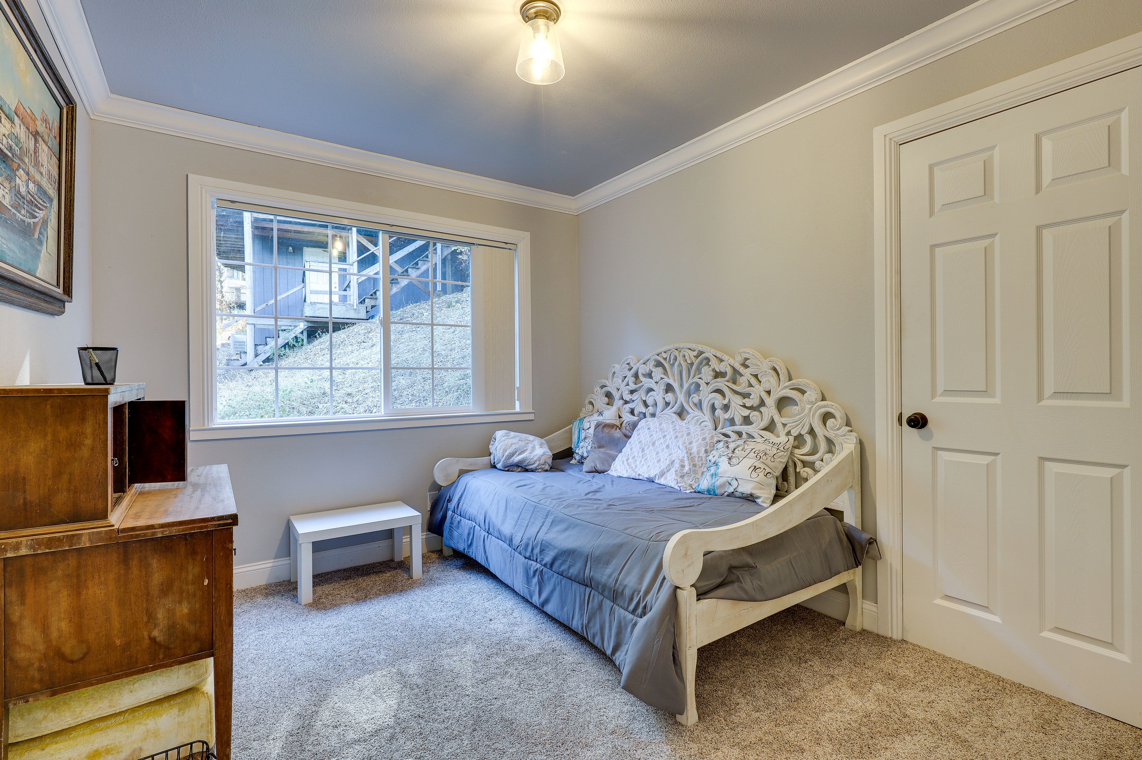 Bedroom 3 | Twin Daybed