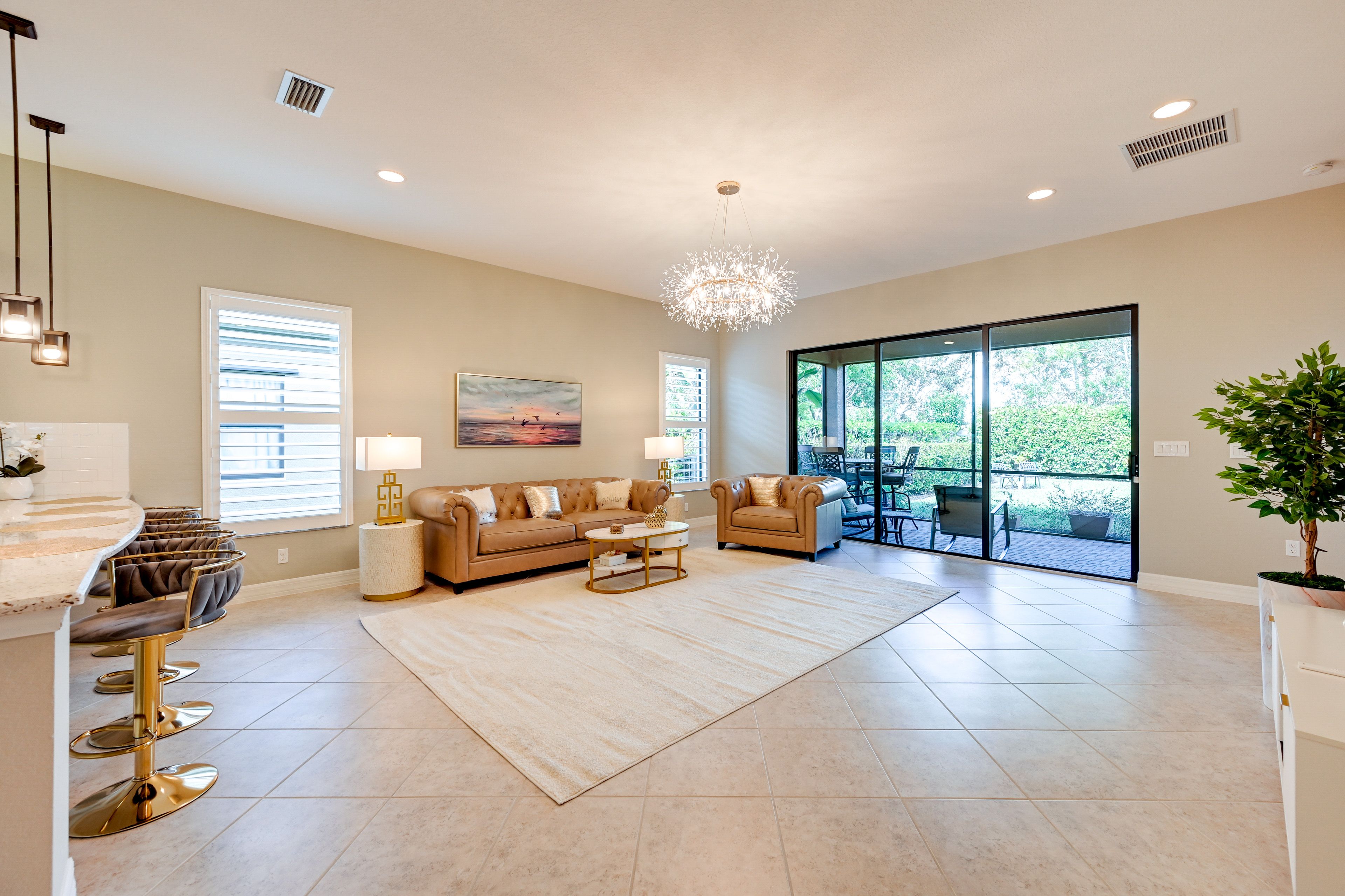 Living Room | Screened Porch Access