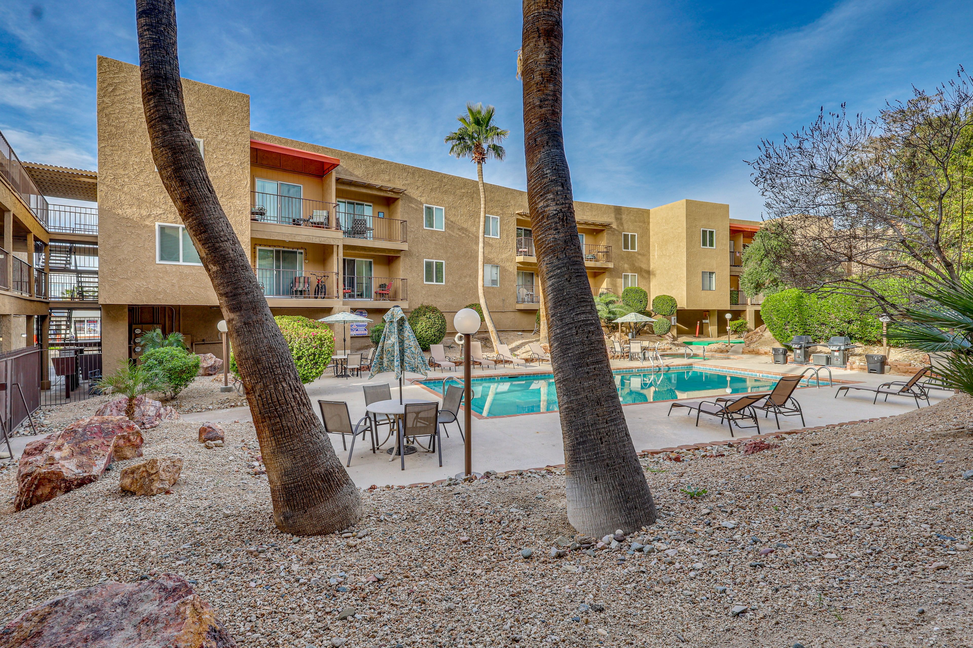 Xanadu Condo Resort | Community Pool