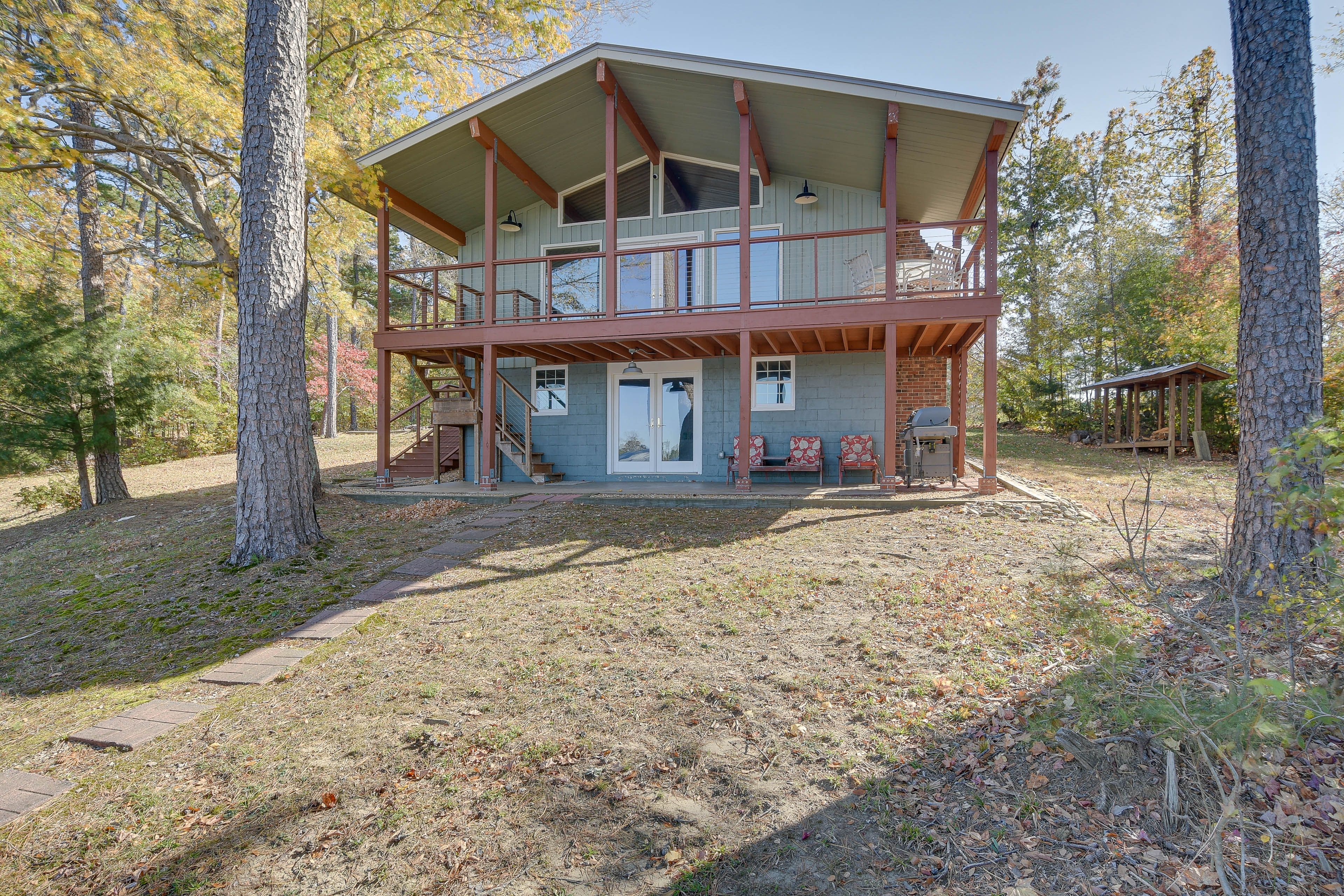 Cabin Exterior | Gravel Driveway/Lawn (4 Vehicles)