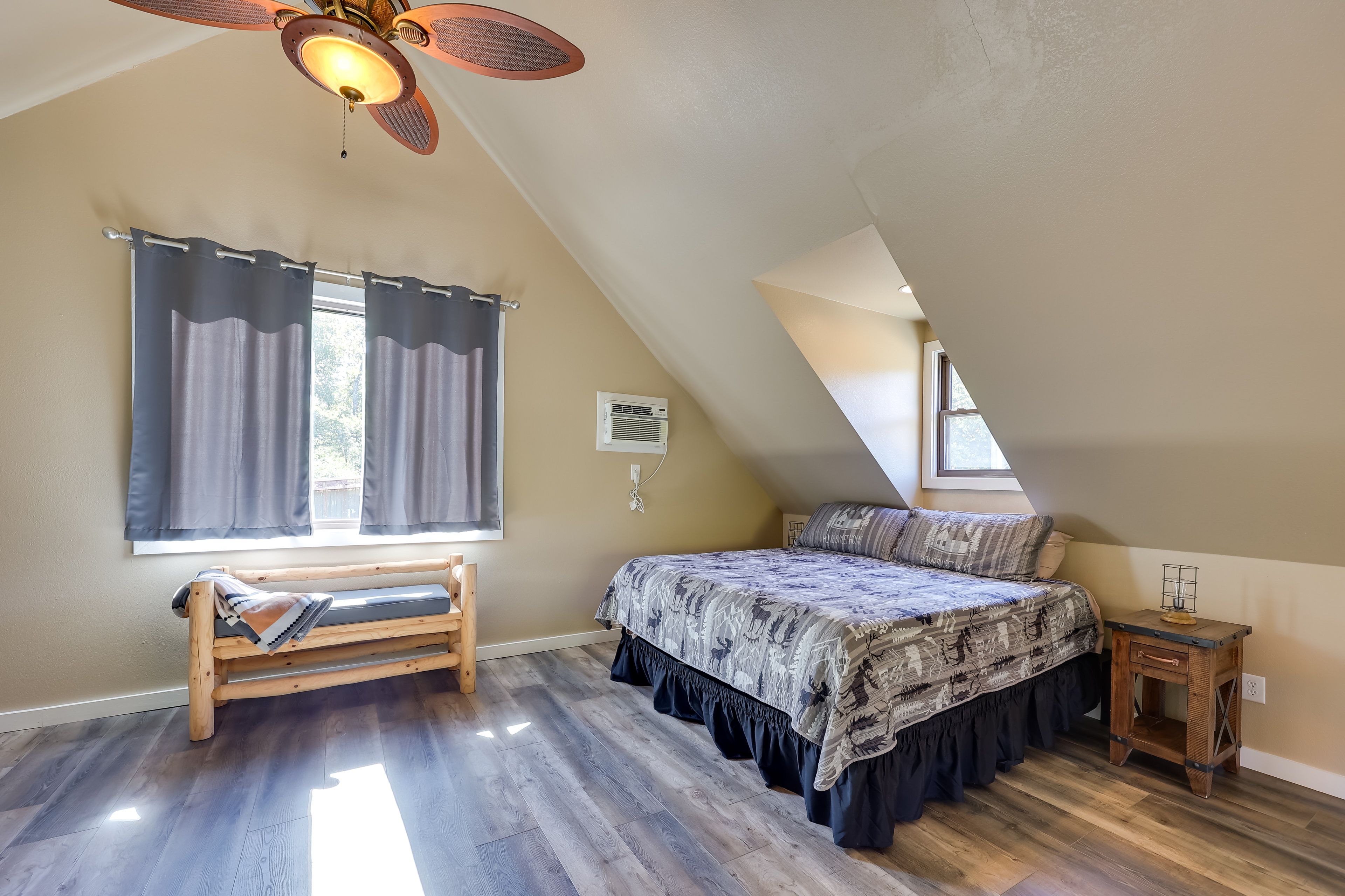 Loft | 2 King Beds | Futon | Smart TV | En-Suite Bathroom | Balcony Access