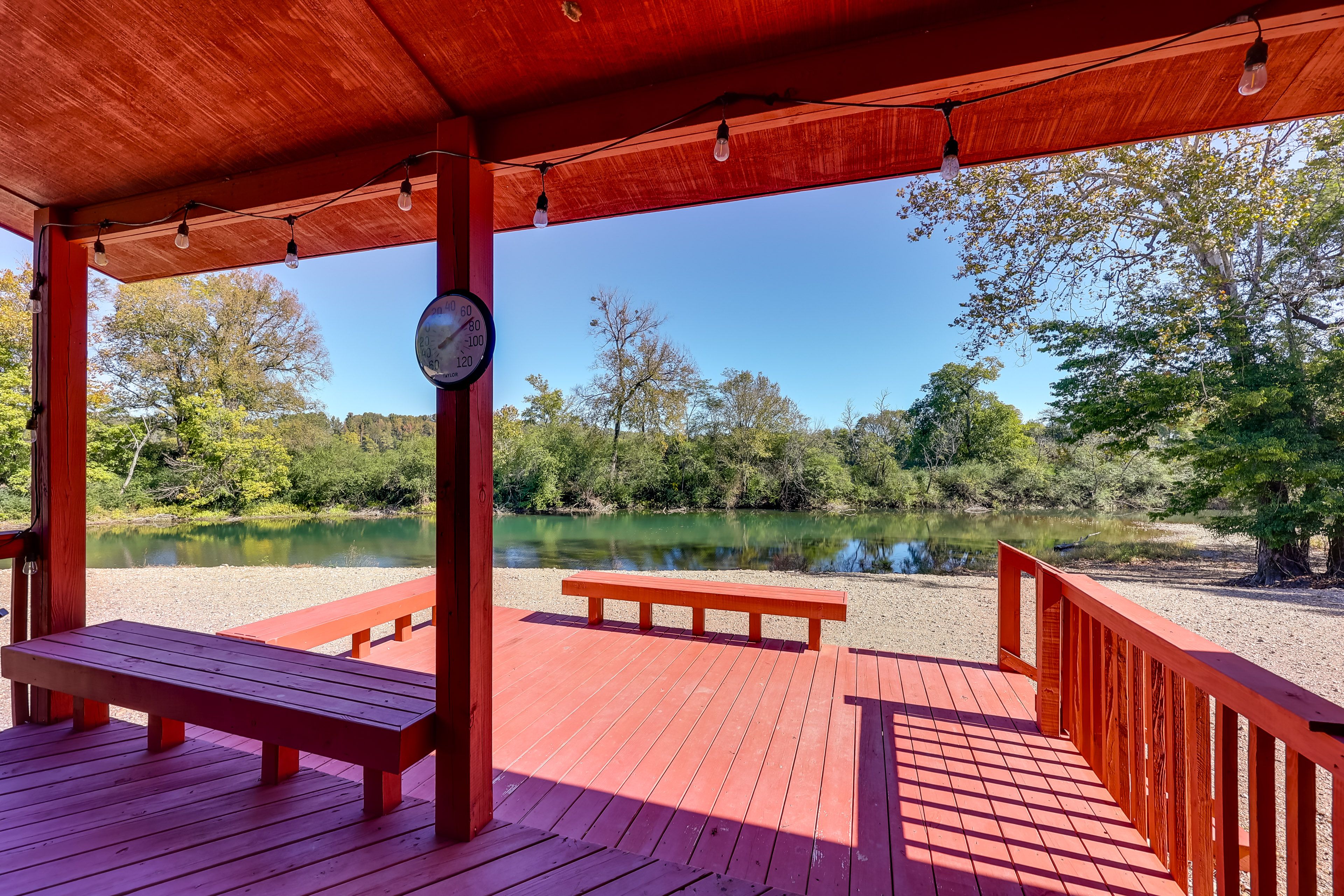 Deck | River Views