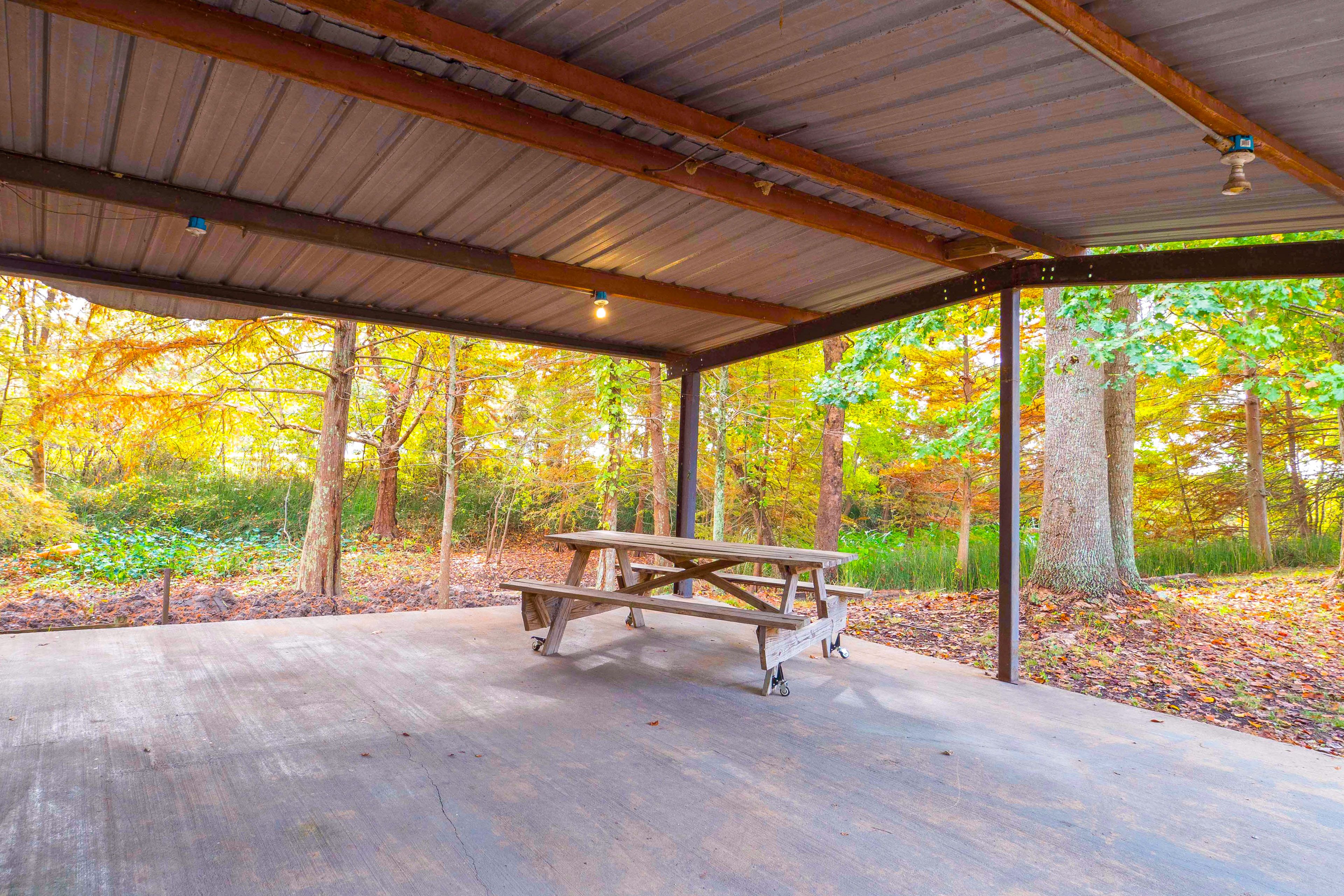 Private Patio | Charcoal Grill