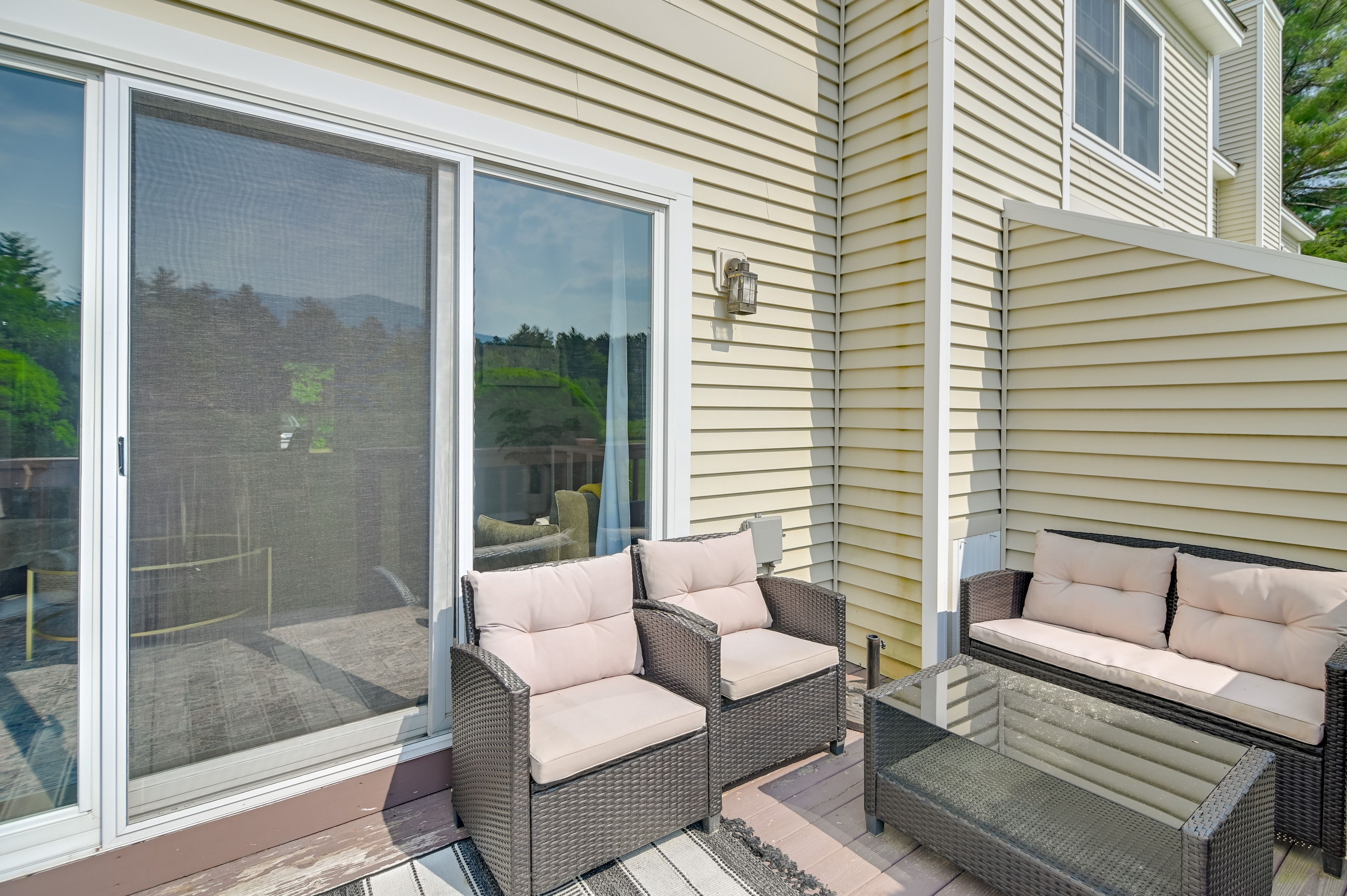 Furnished Deck