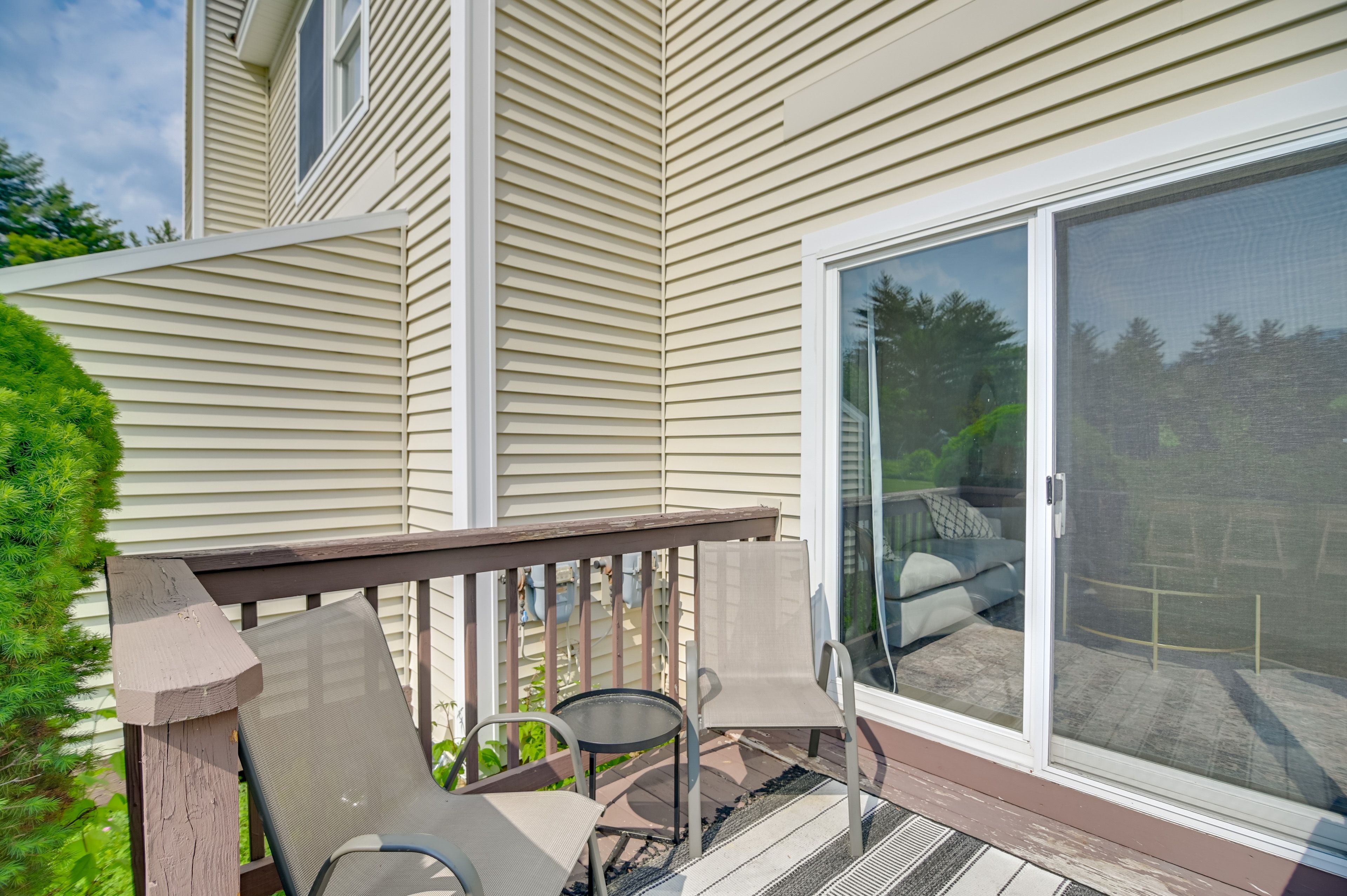 Townhome Exterior | Furnished Deck