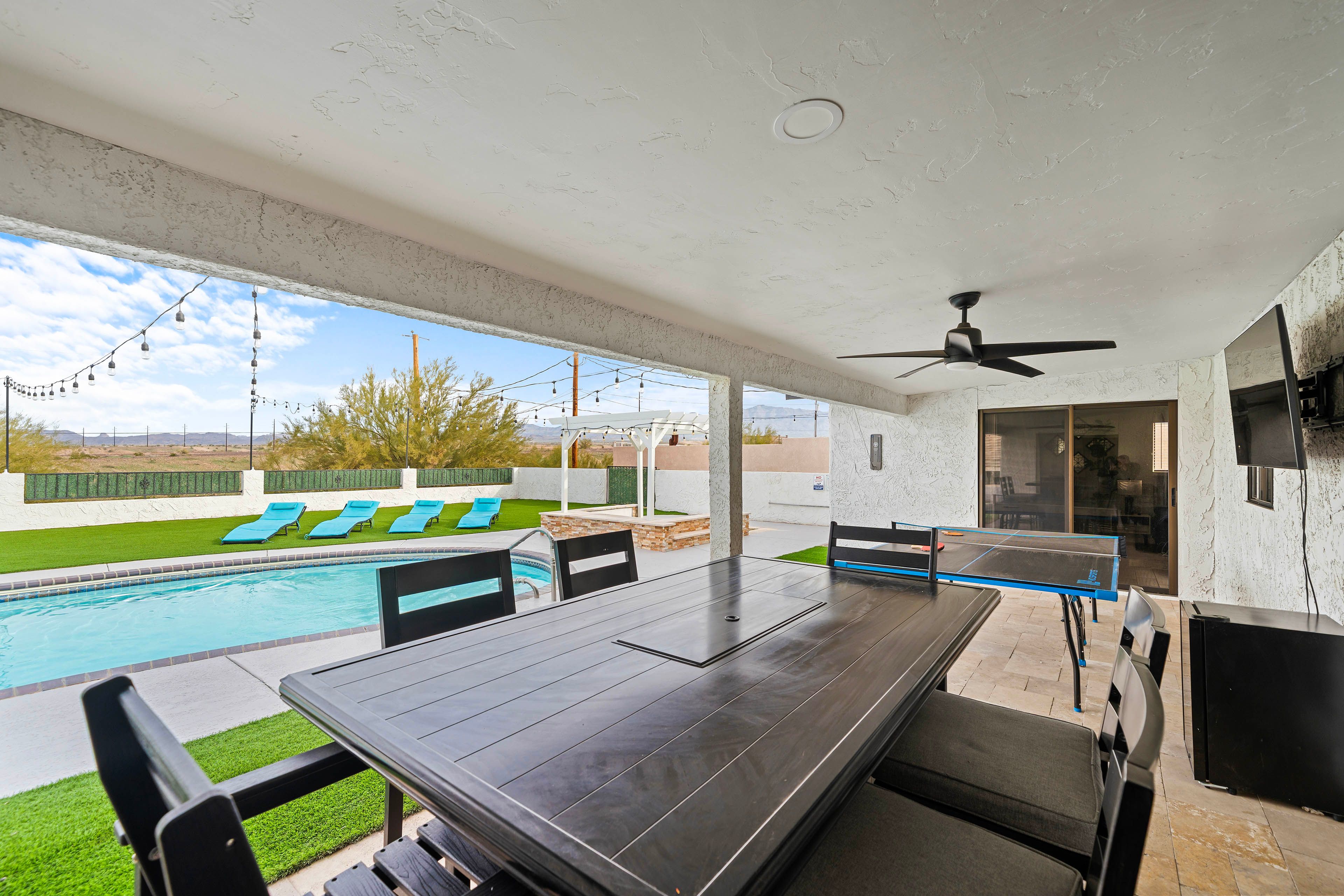 Private Patio | Grill | TV
