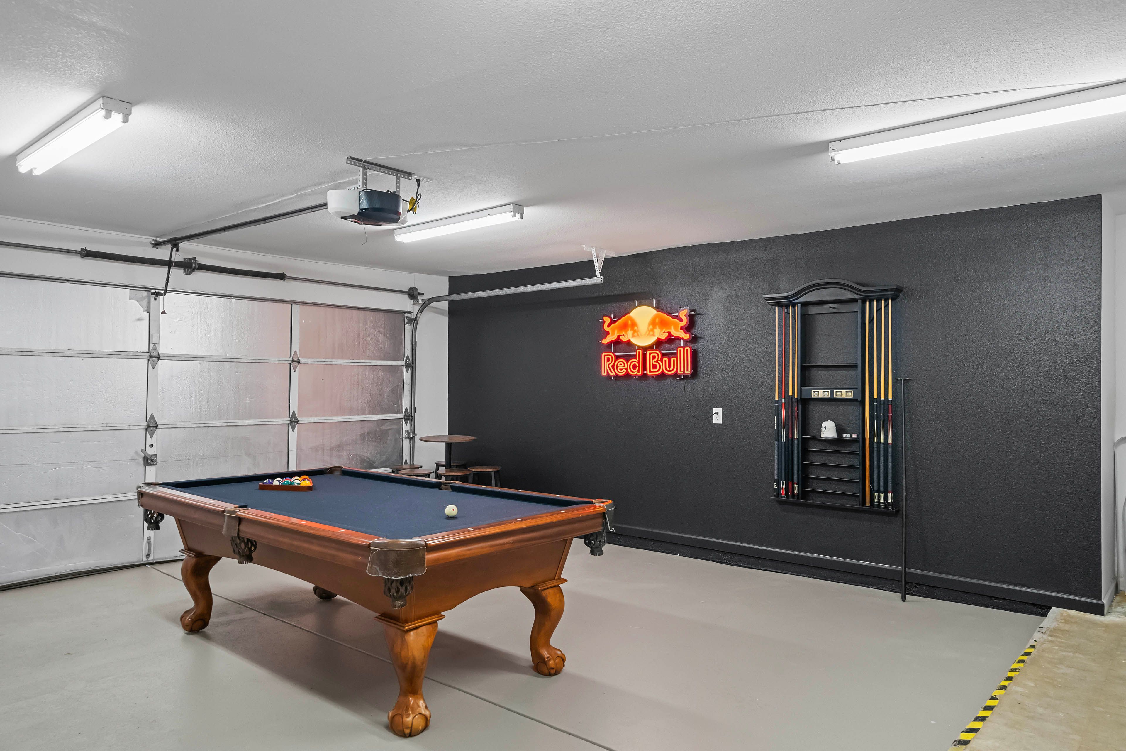 Garage Game Room | Arcade Games | In-Unit Laundry