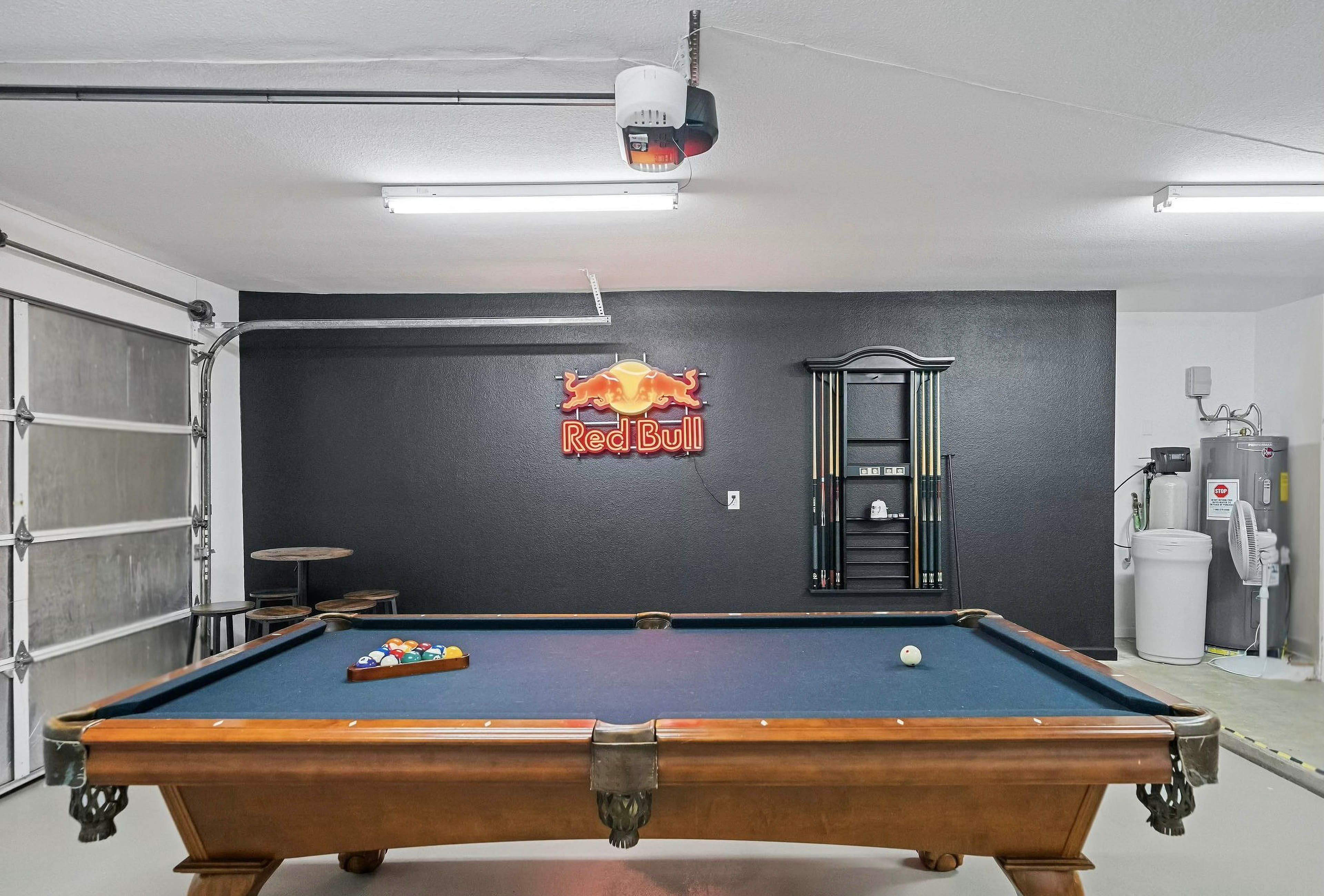 Garage Game Room | Pool Table | Arcade Games | Washer & Dryer