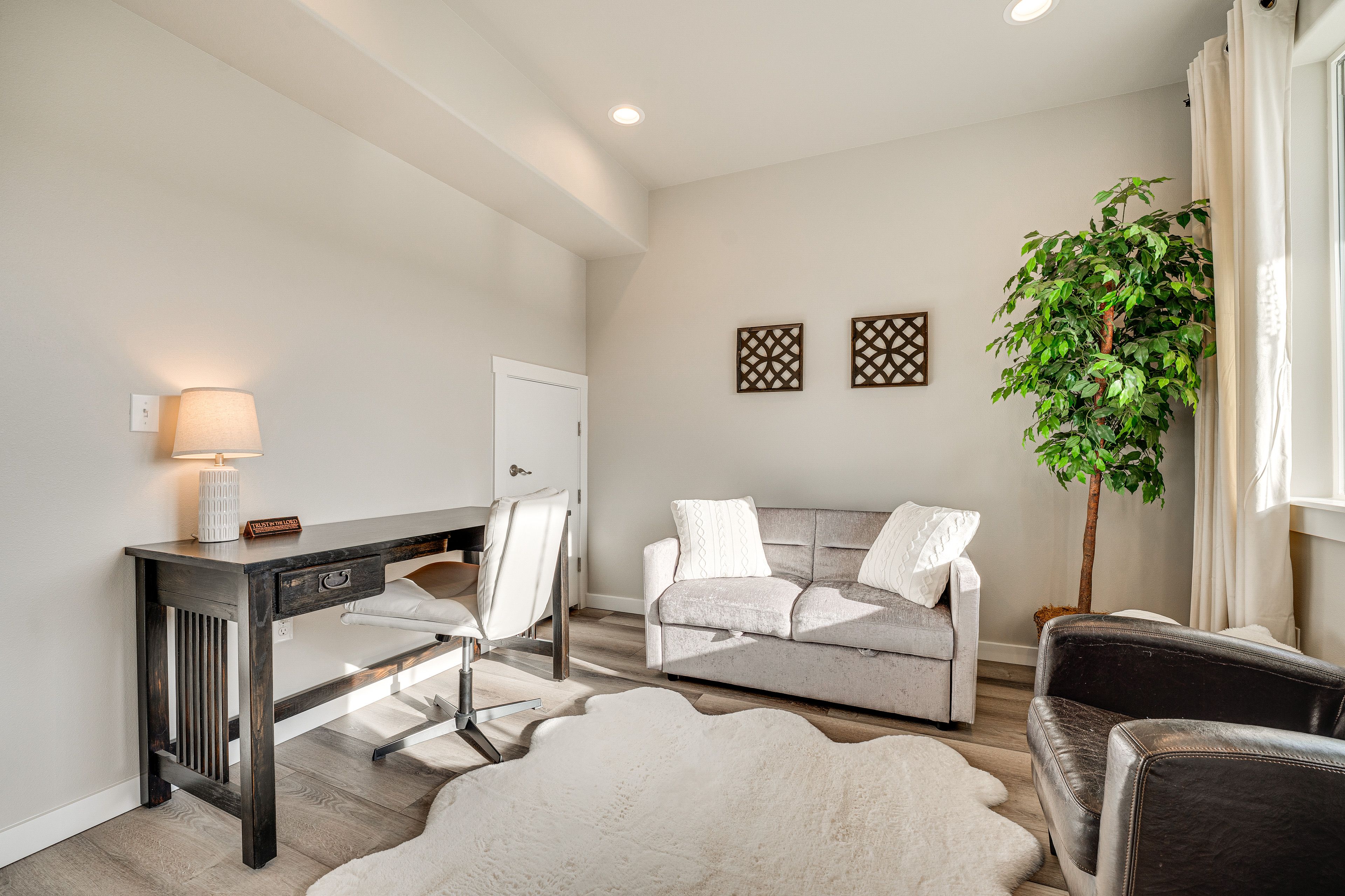 Office | Full Sleeper Sofa