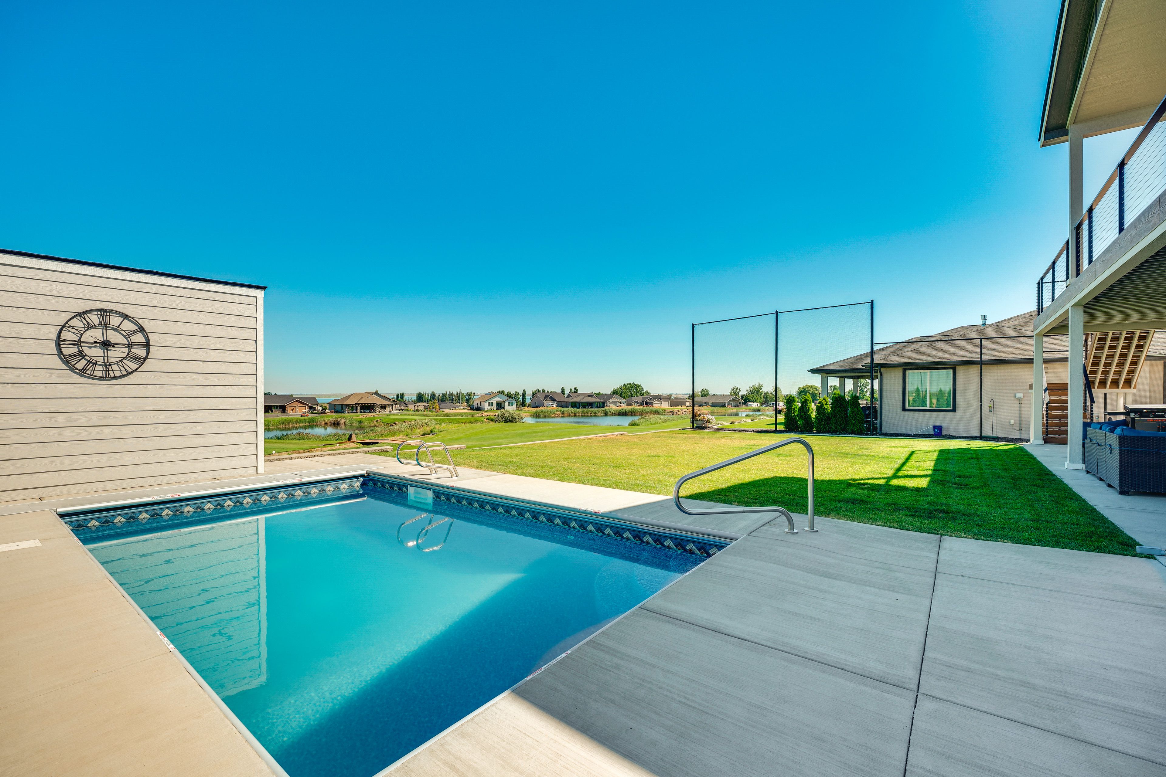 Private Seasonally Pool