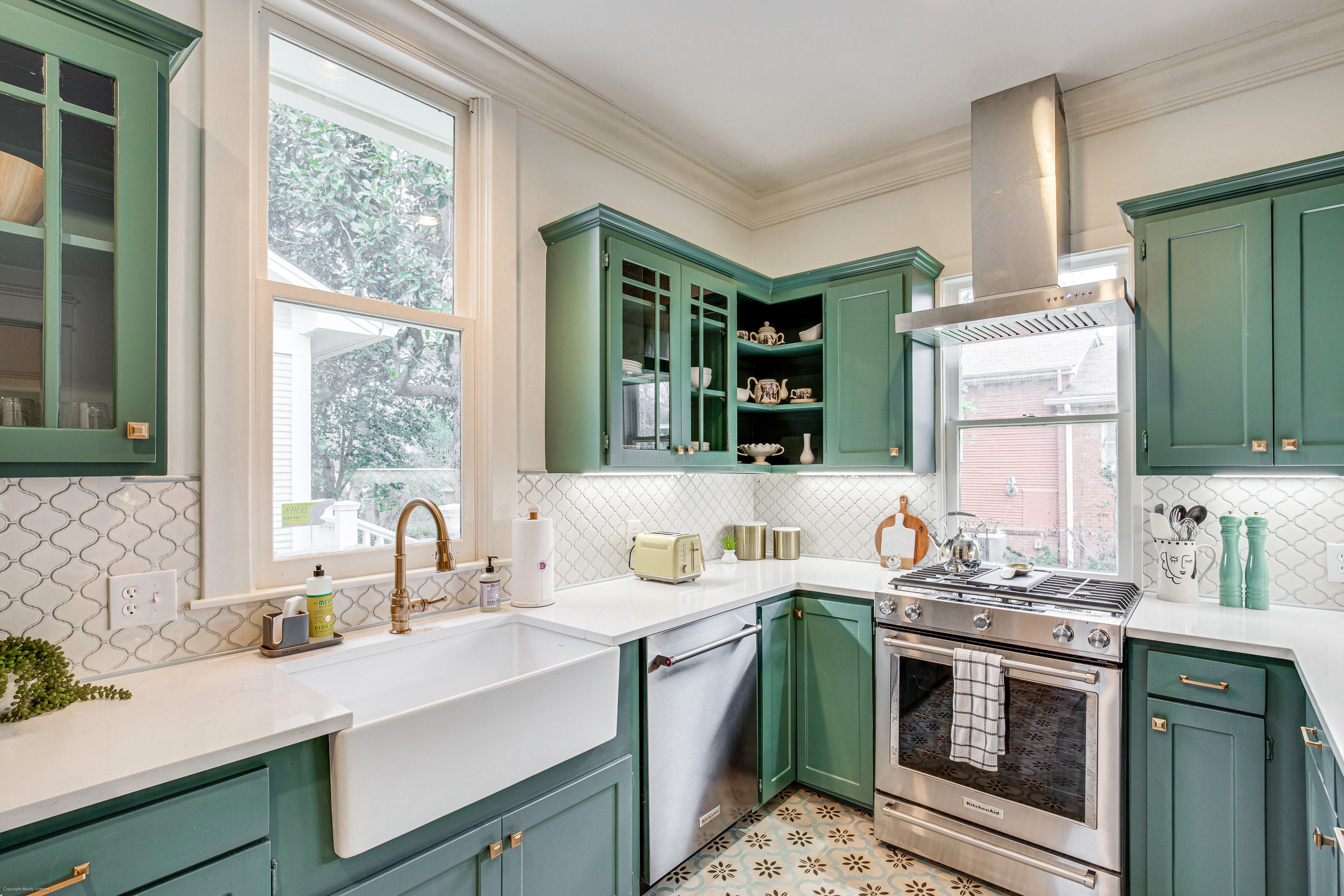 Interior | Central Heating & A/C | Free WiFi