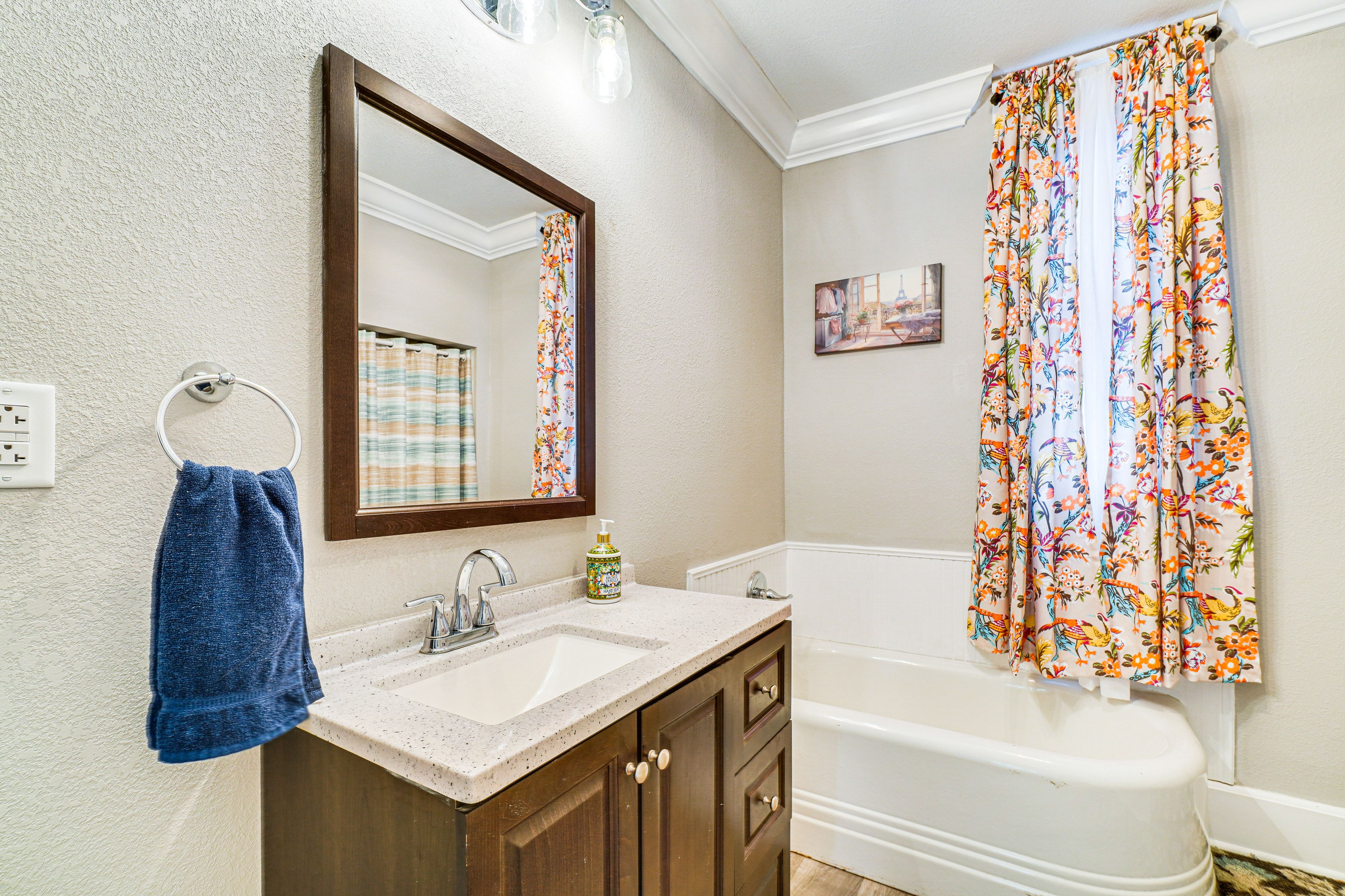Full Bathroom