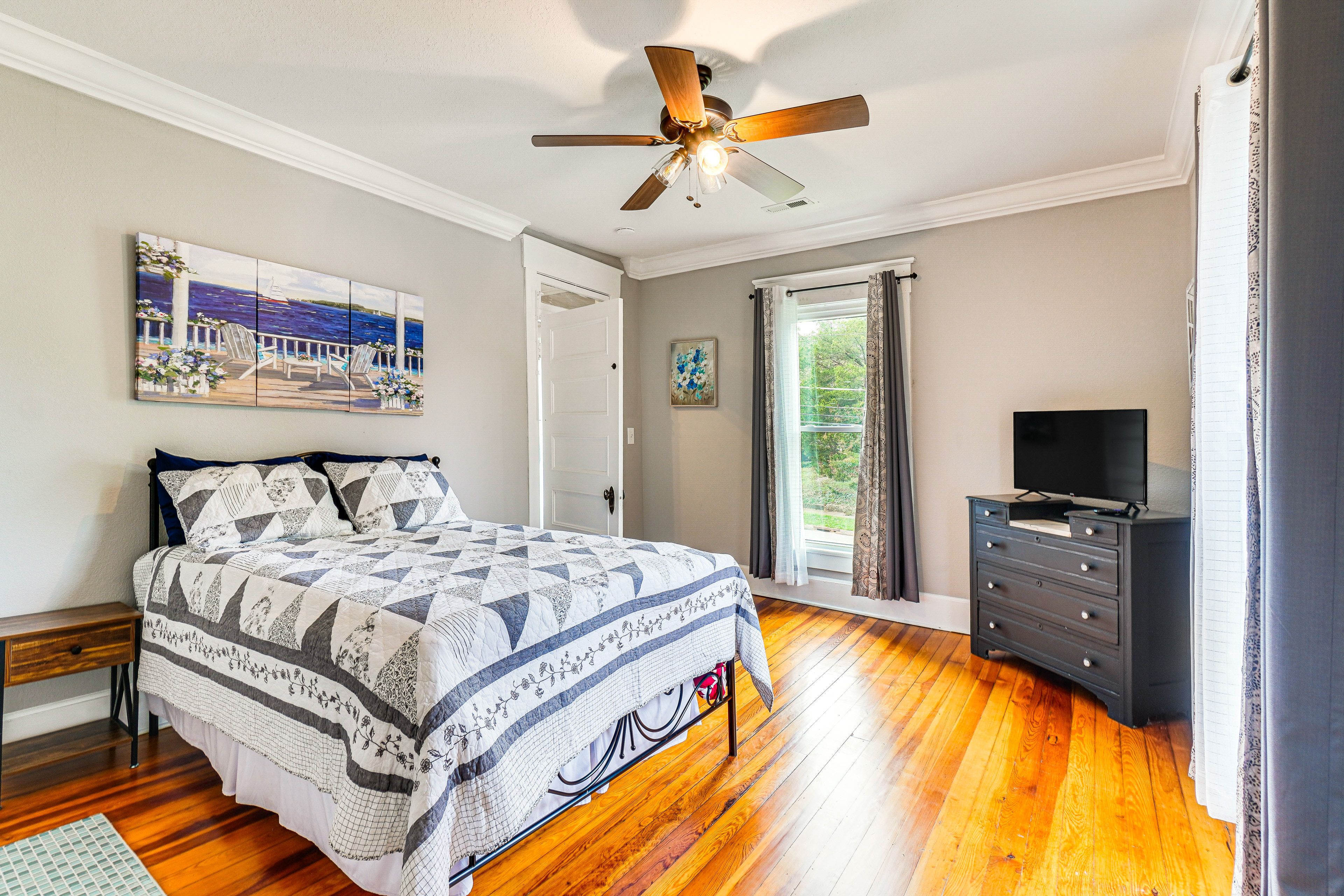 Bedroom 6 | Full Bed