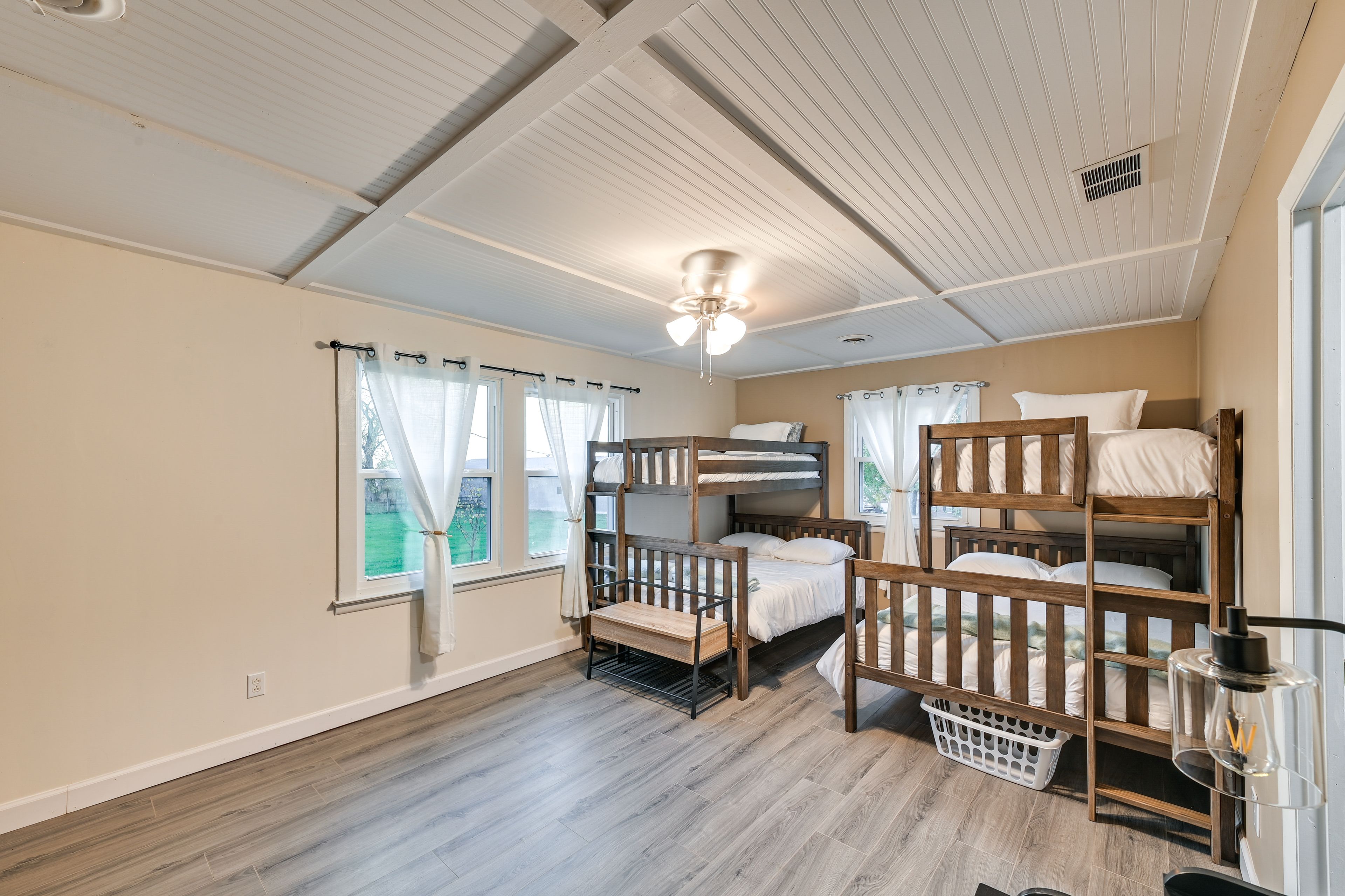 Bedroom 3 | 2 Twin/Full Bunk Beds | Twin Bunk Bed