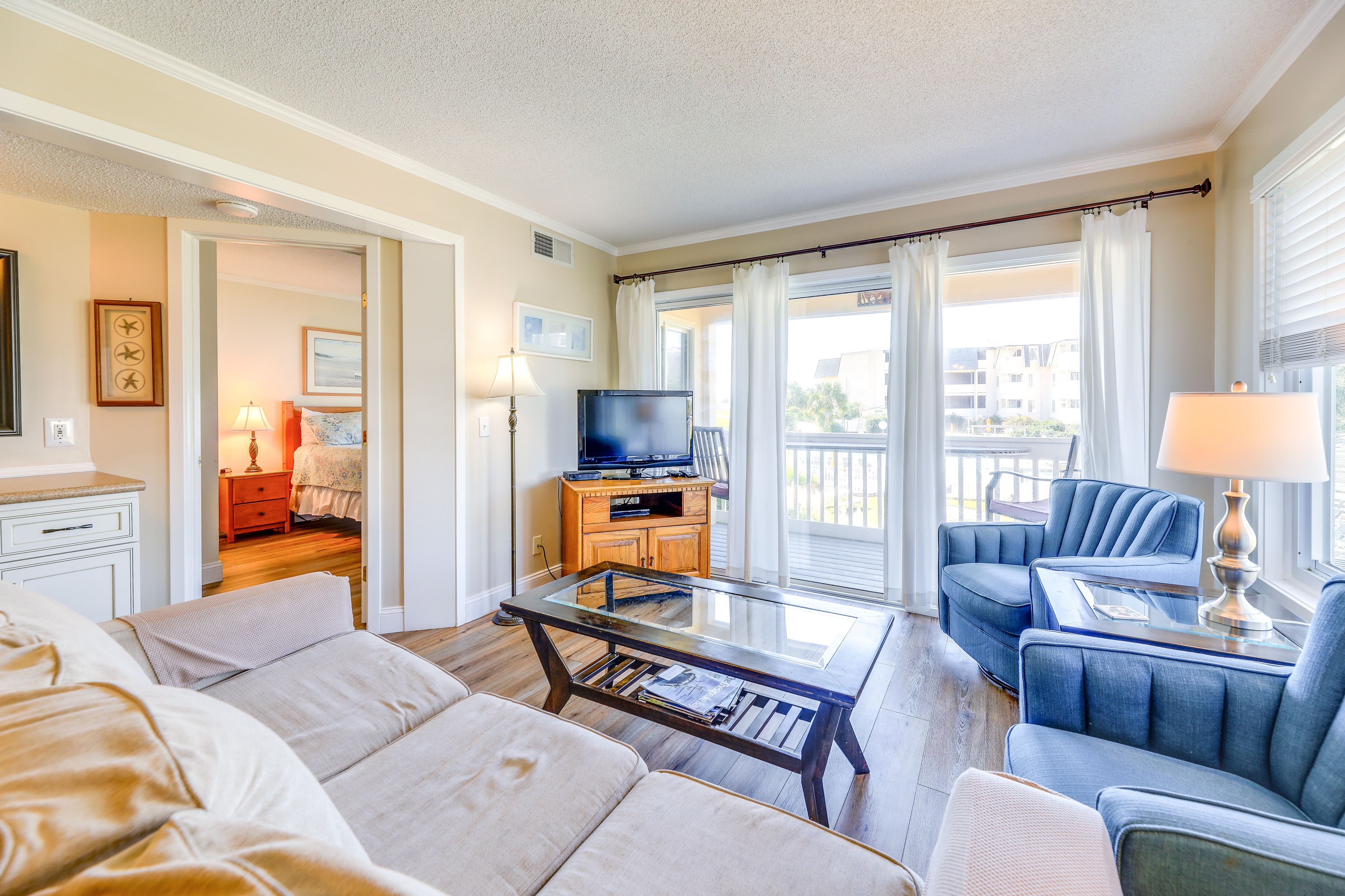 Living Room | Central Air Conditioning