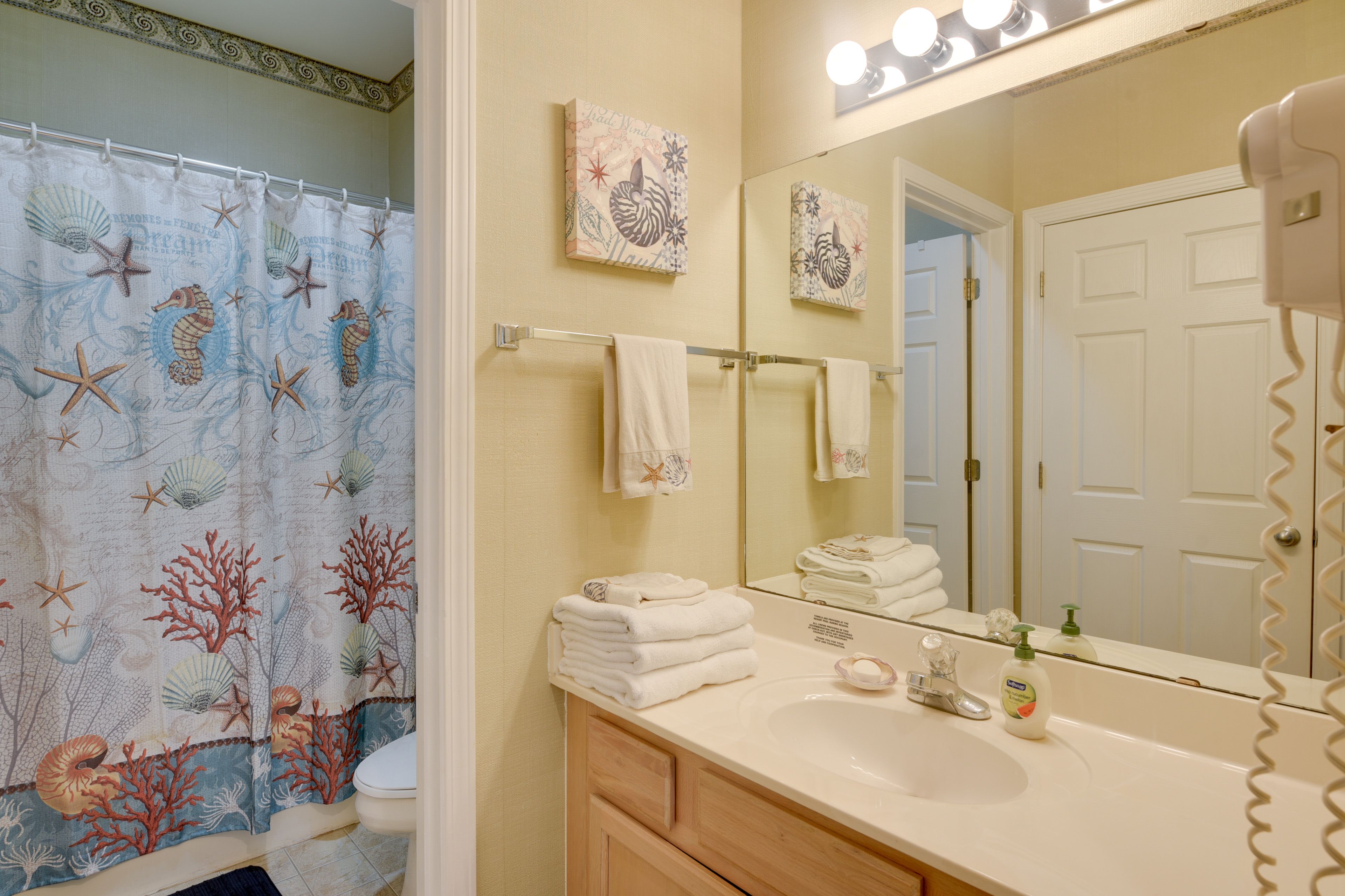 Full Bath | Towels | Hair Dryer