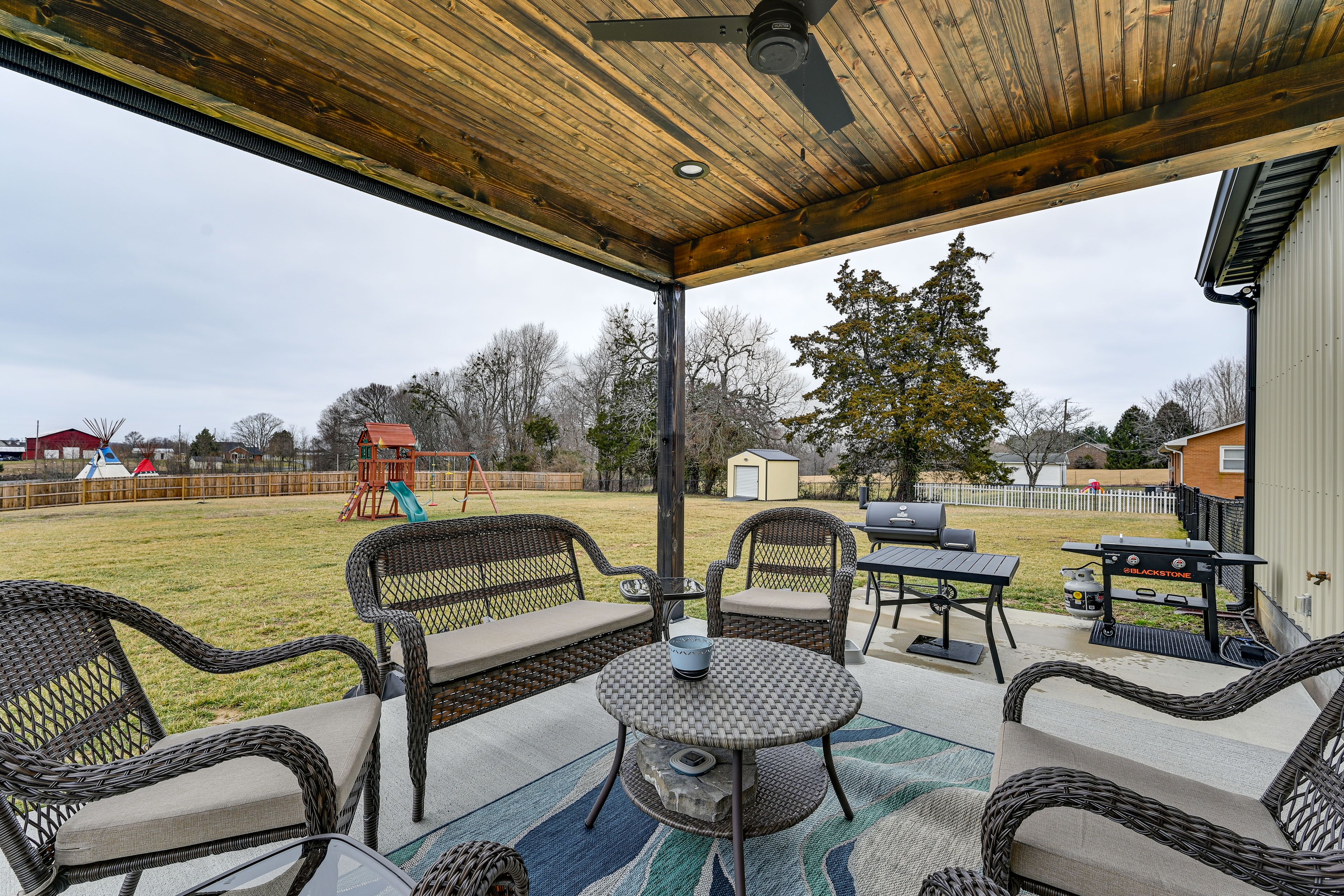 Patio | Blackstone Grill | Dog Friendly w/ Fee (1 Max)