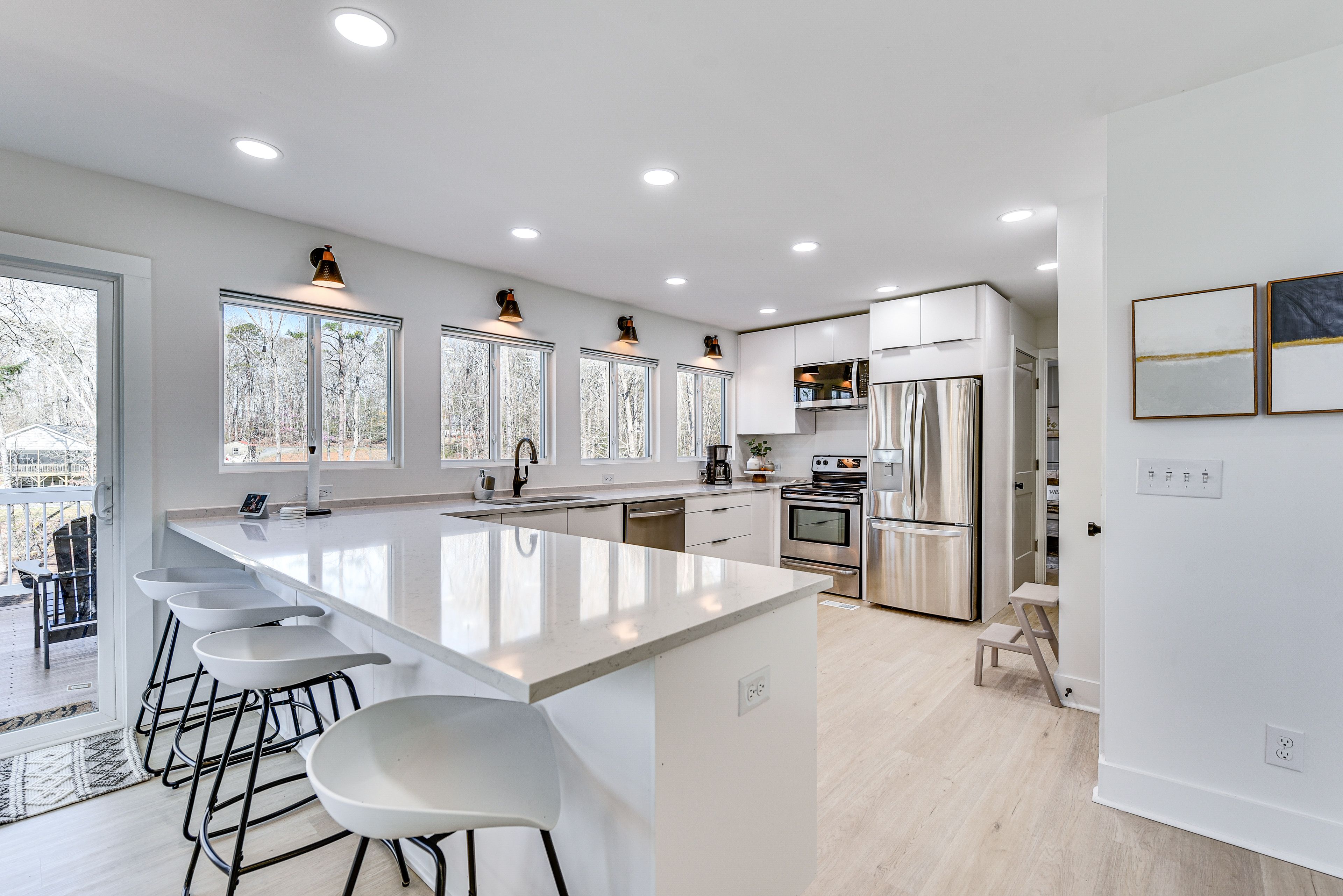 Kitchen | Free WiFi | Central A/C & Heat