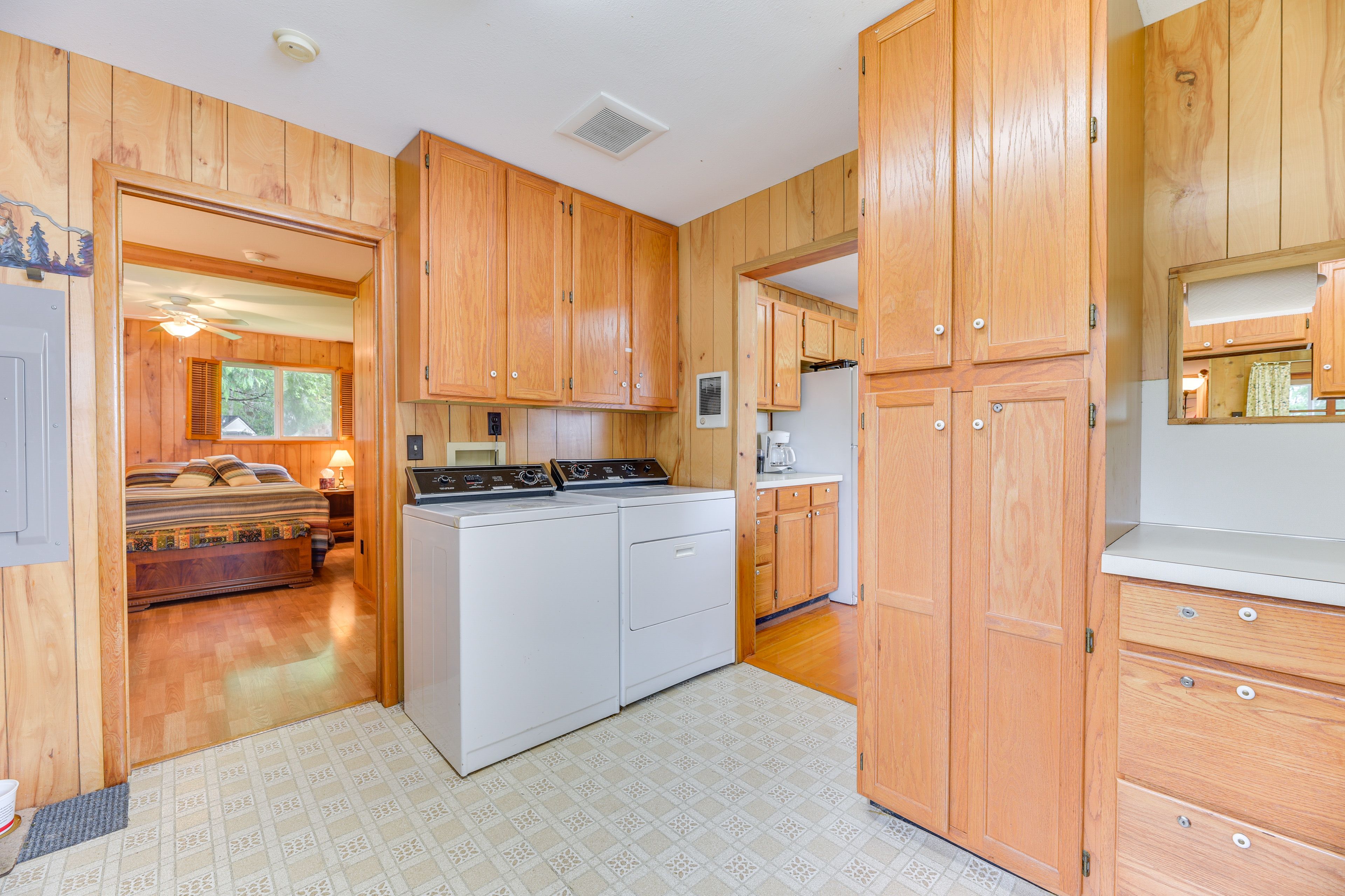 Laundry Area | Washer/Dryer