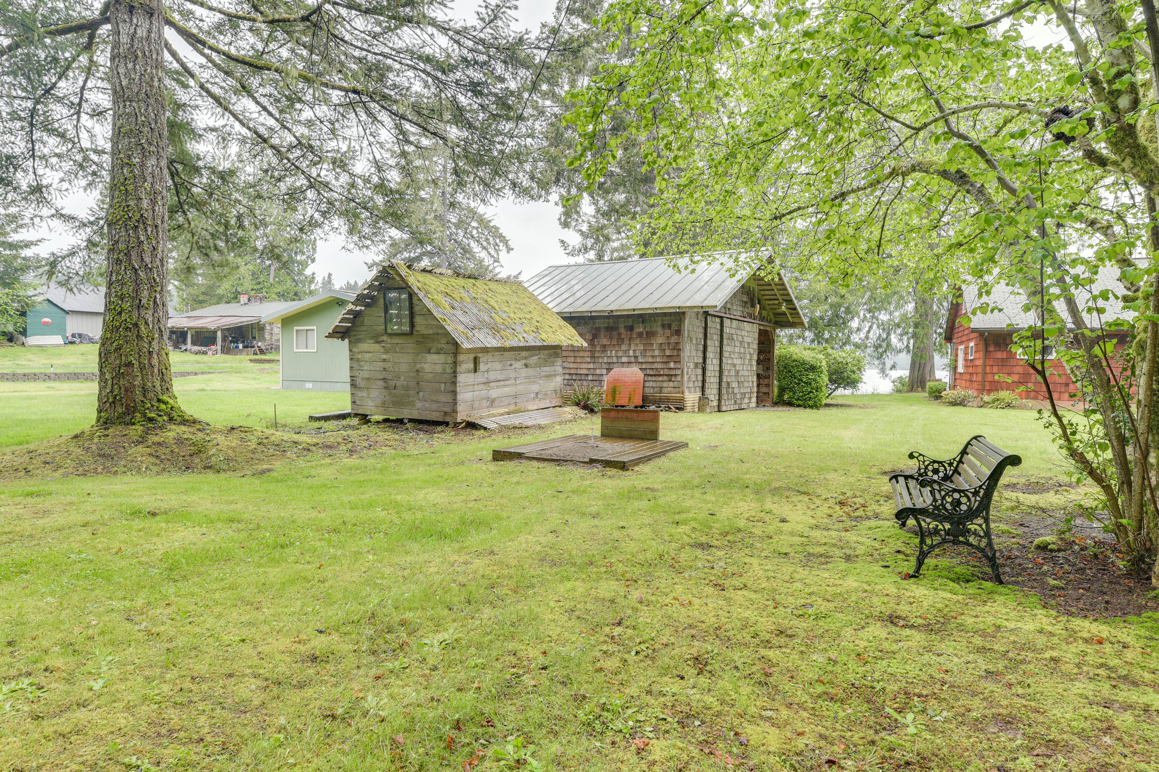 Exterior | Backyard