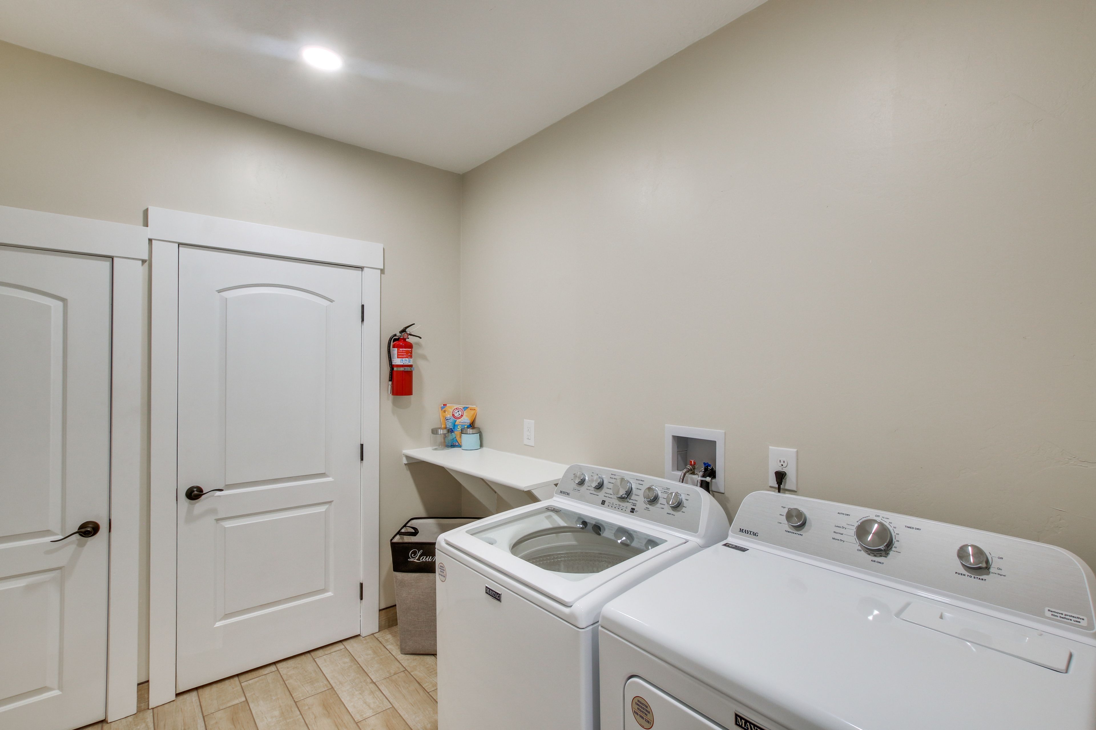 Washer + Dryer