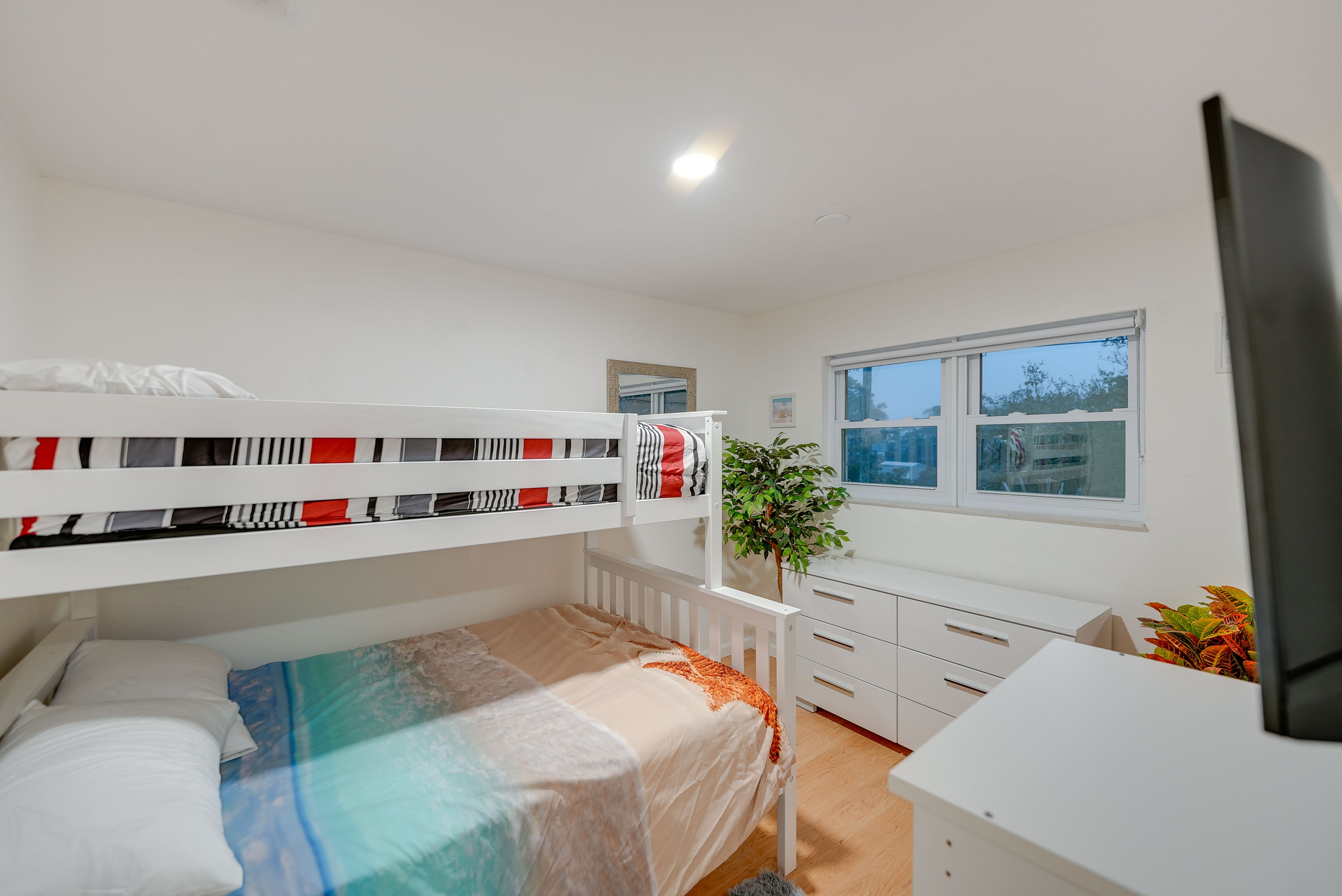 Bedroom 3 | Twin/Full Bunk Bed | Main Level