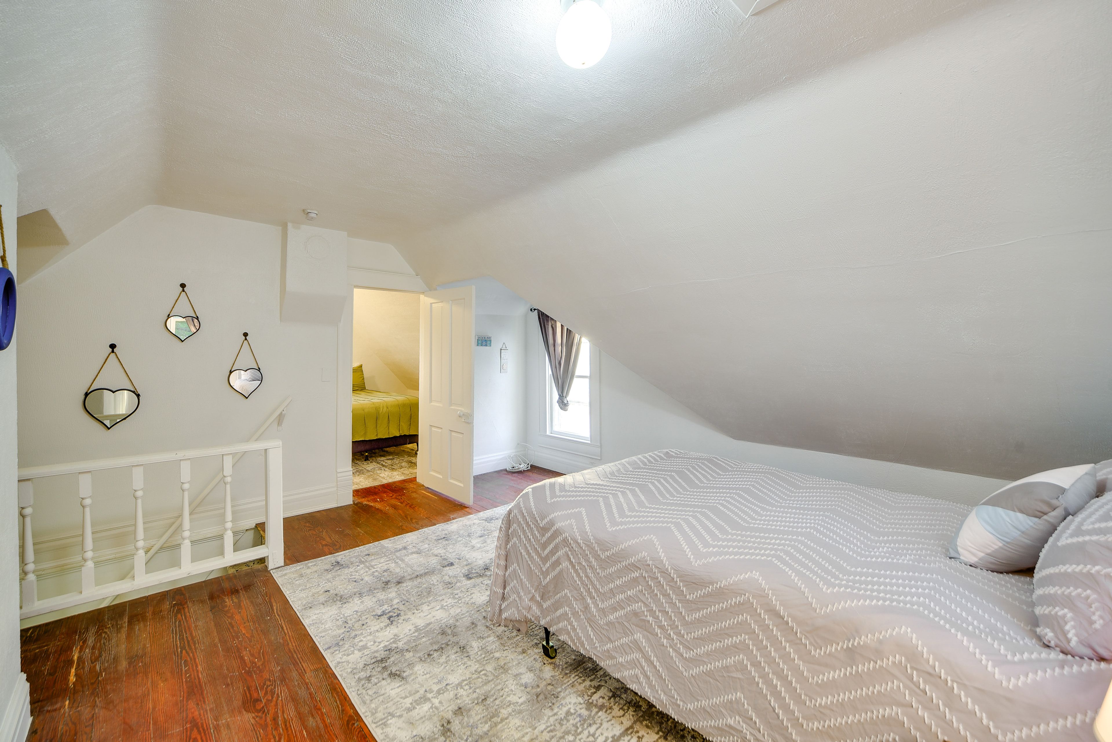 Bedroom 2 (Loft) | Full Bed