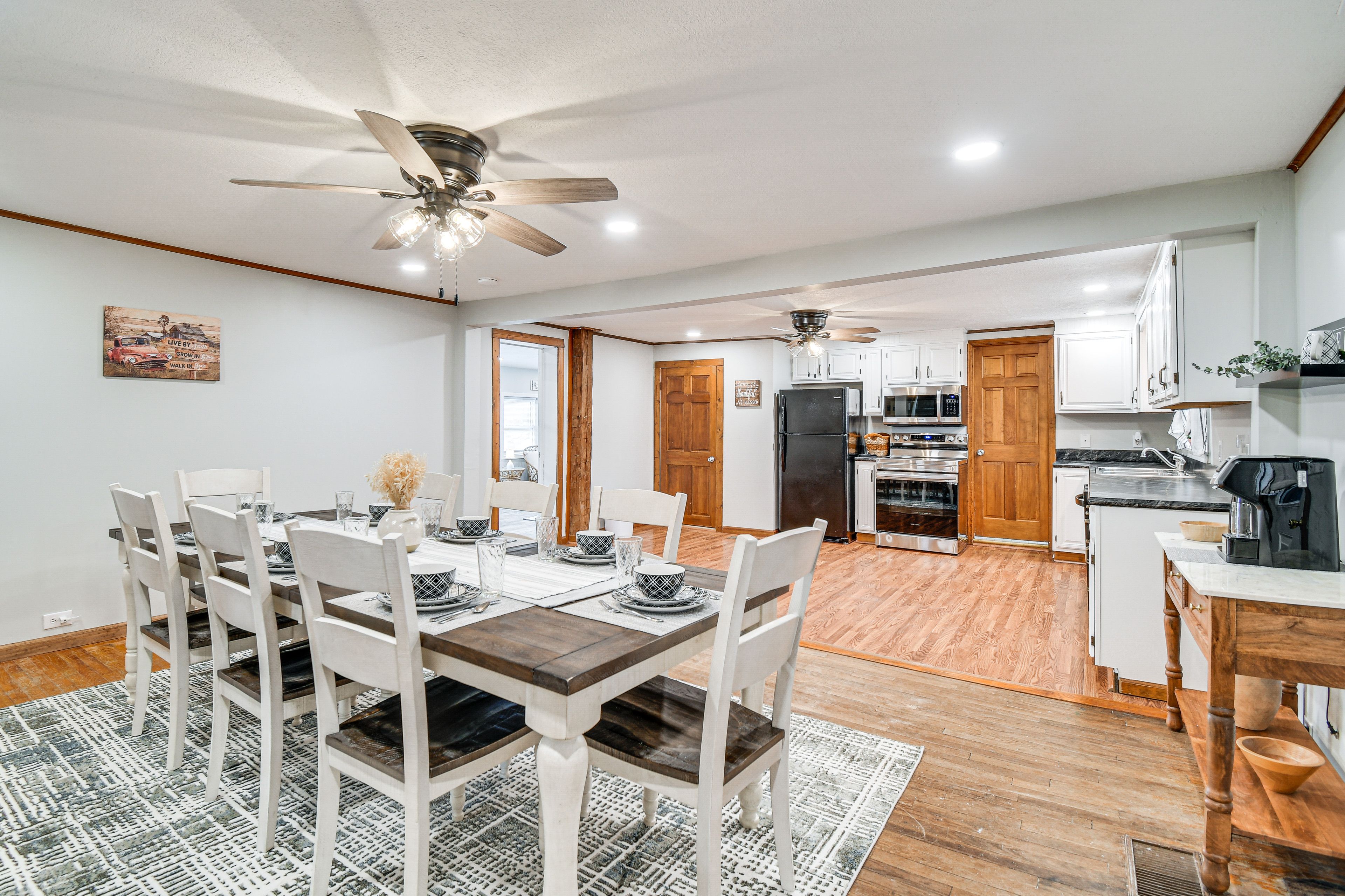 Dining Area | Dishware & Flatware Provided | High Chair | 1st Floor