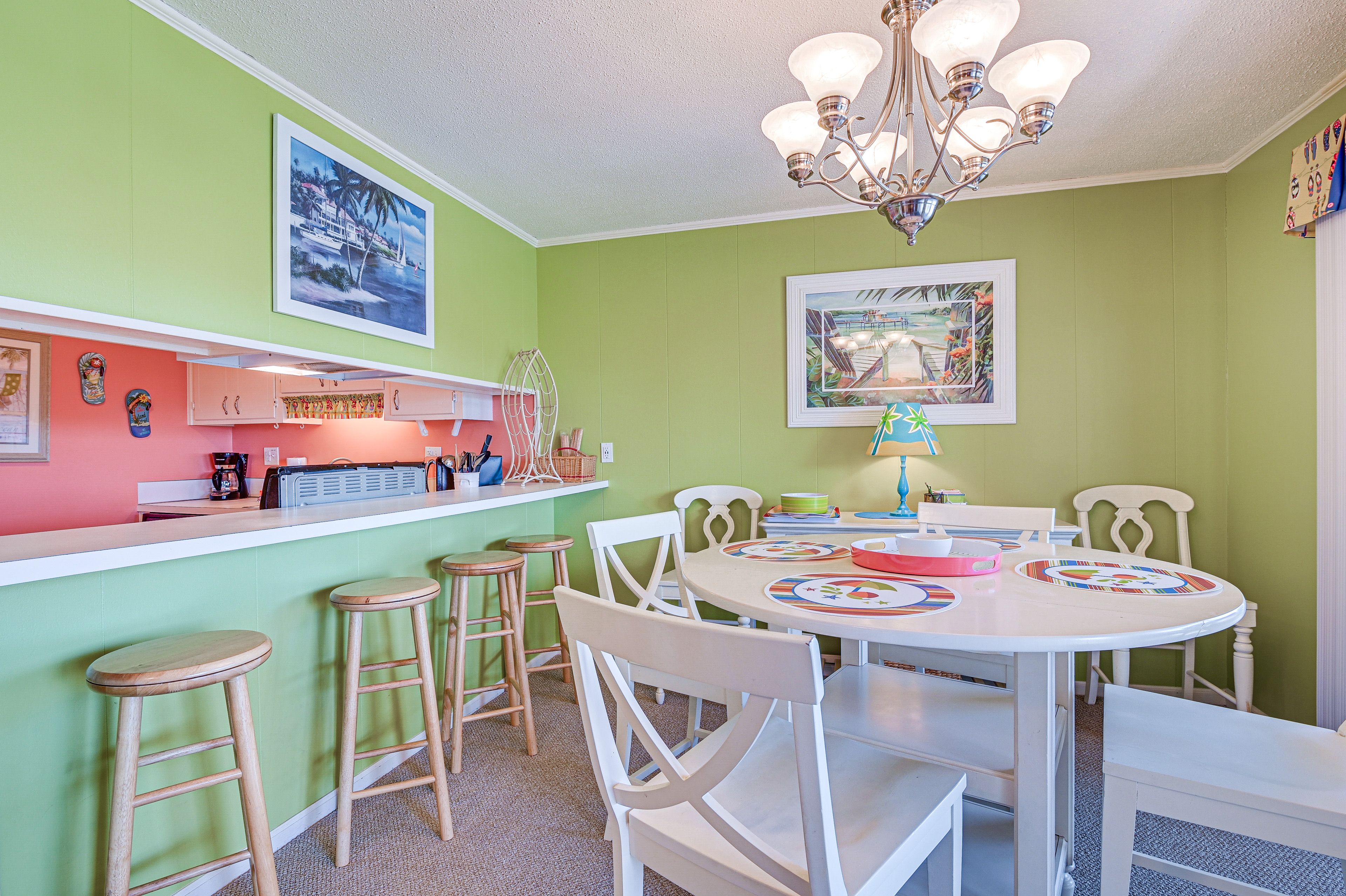 Breakfast Bar | Dining Area | Dishware & Flatware Provided