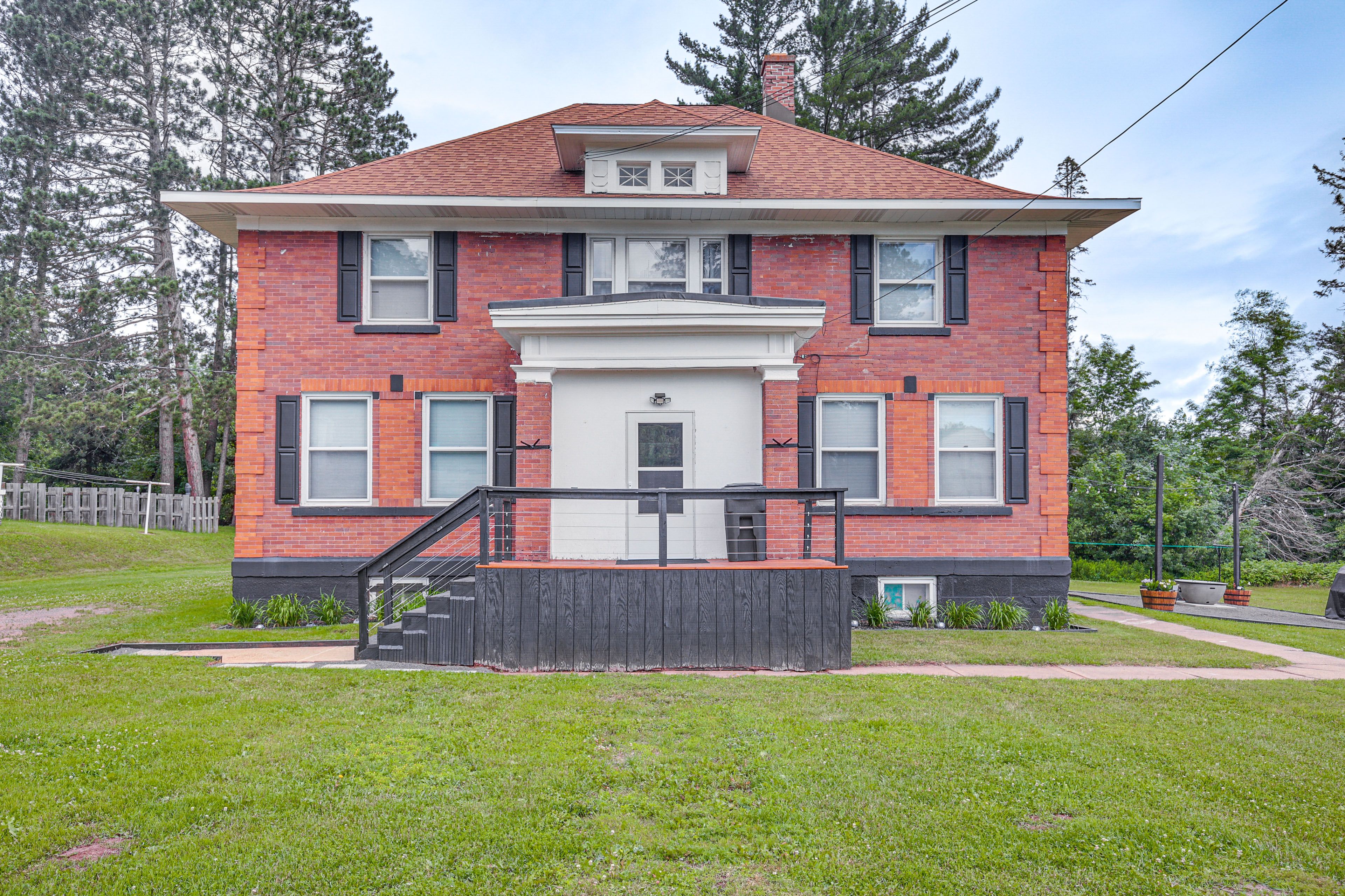 Property Exterior | 2-Story Home