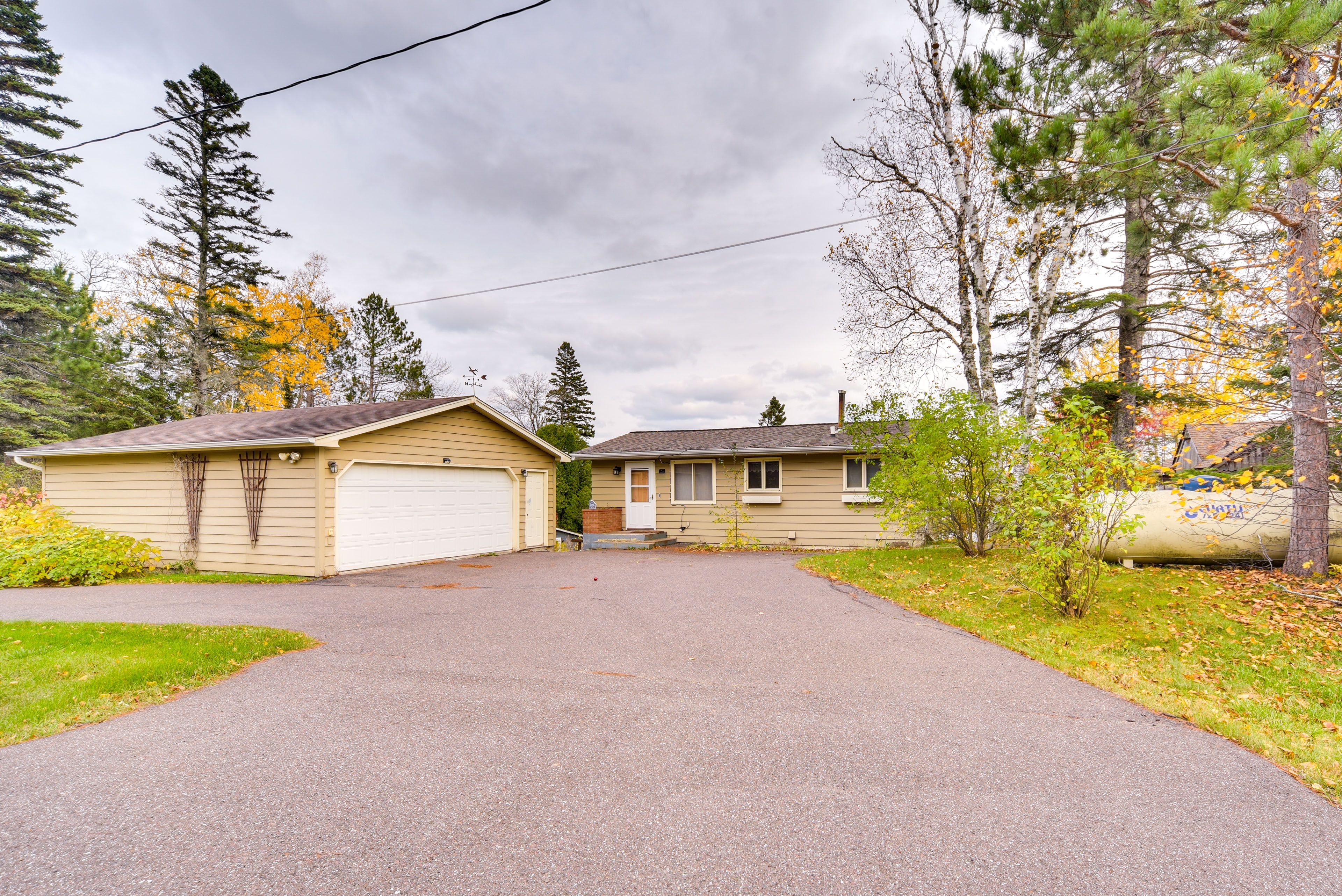Main House Exterior | Driveway (2 Vehicles)
