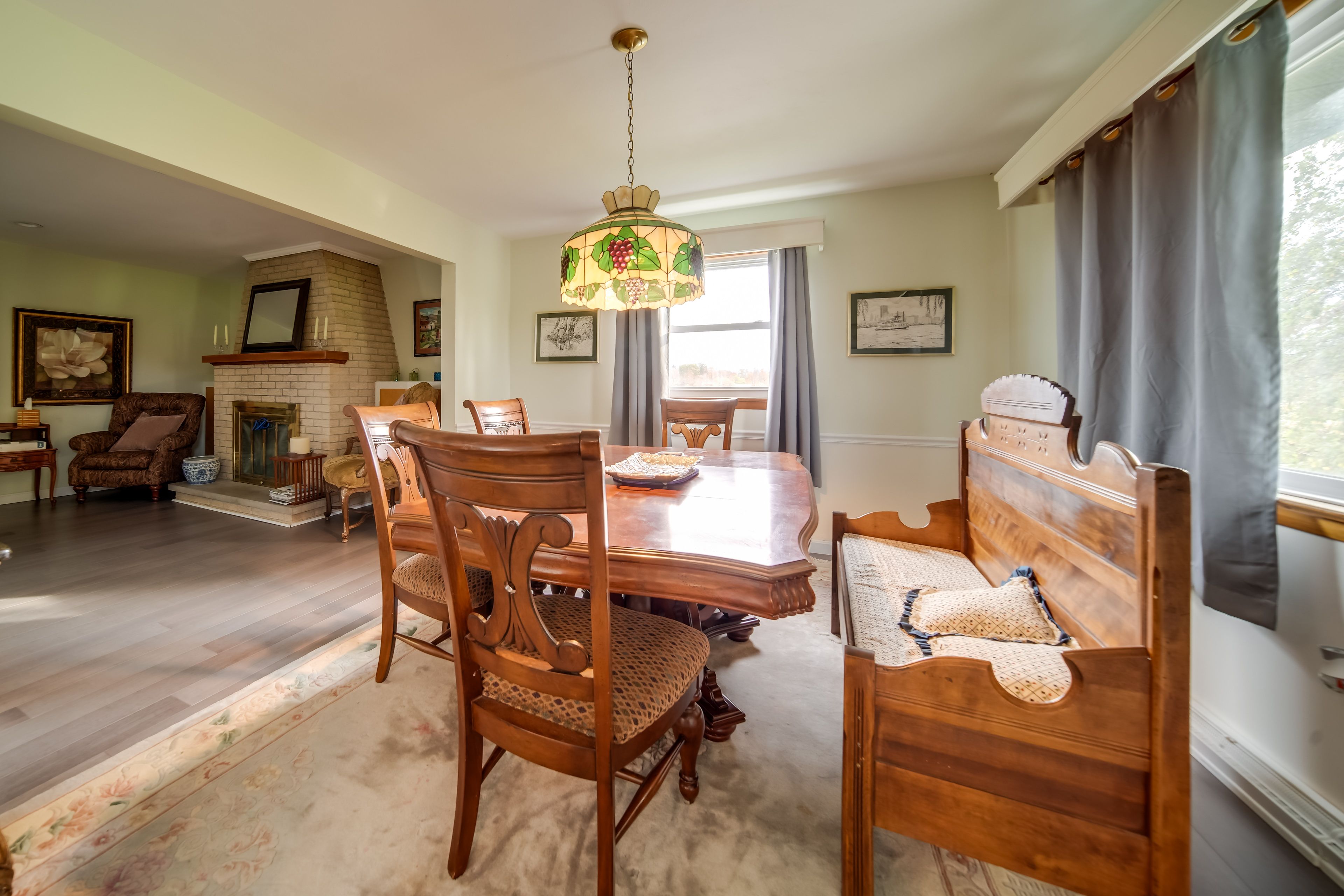 Dining Room | Dishware & Flatware Provided