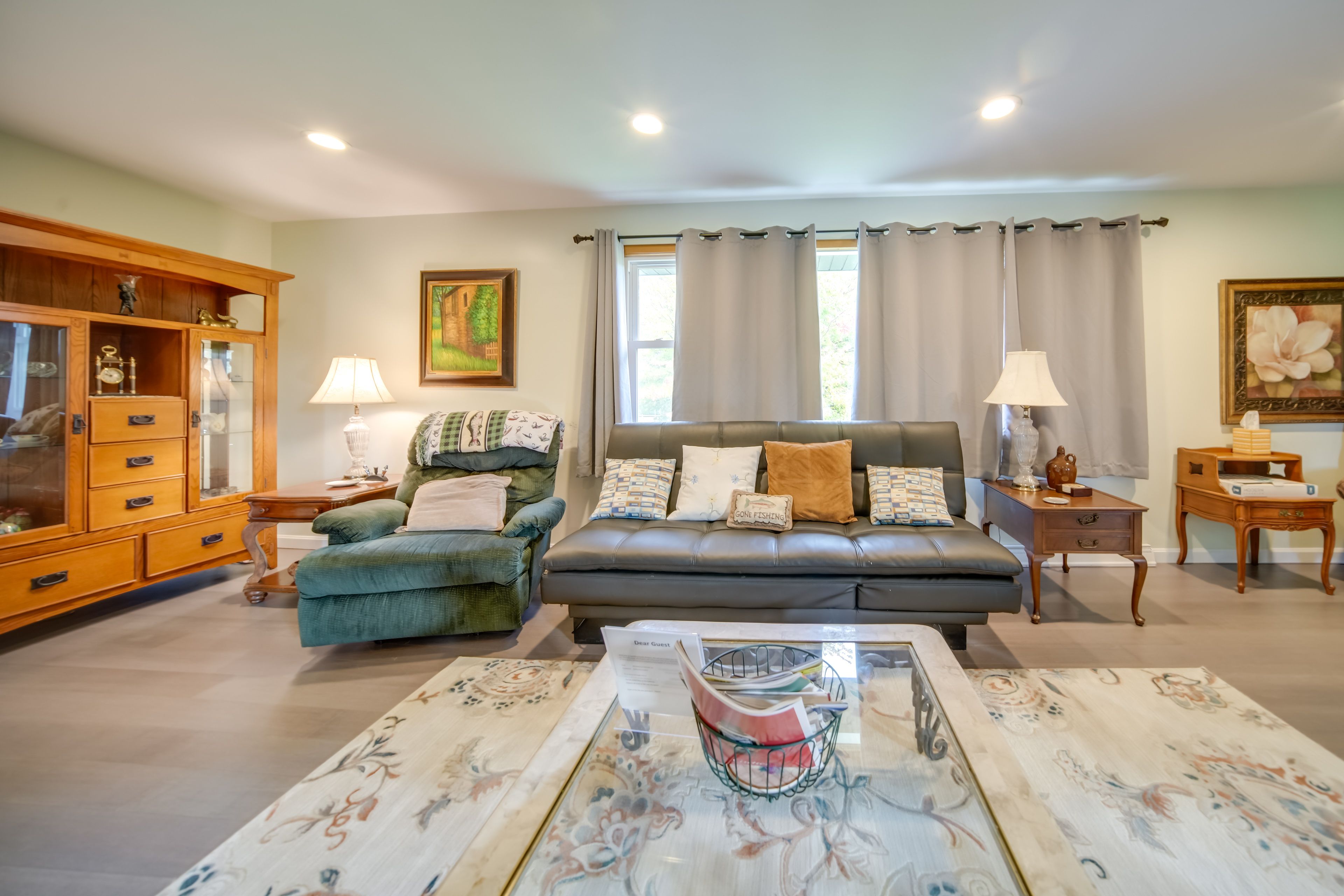 Living Room | Smart TV | Electric Heating