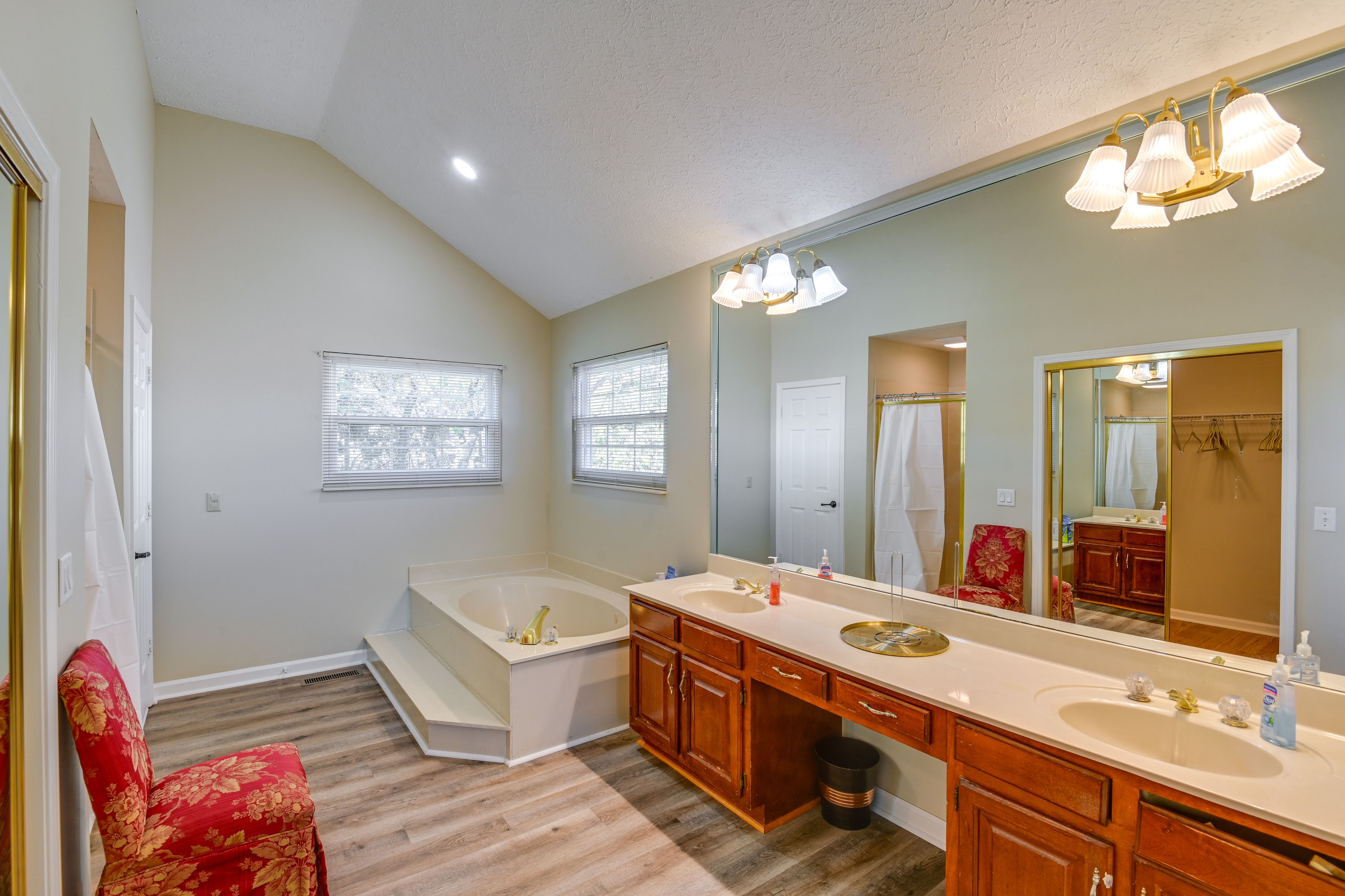 En-Suite Bathroom